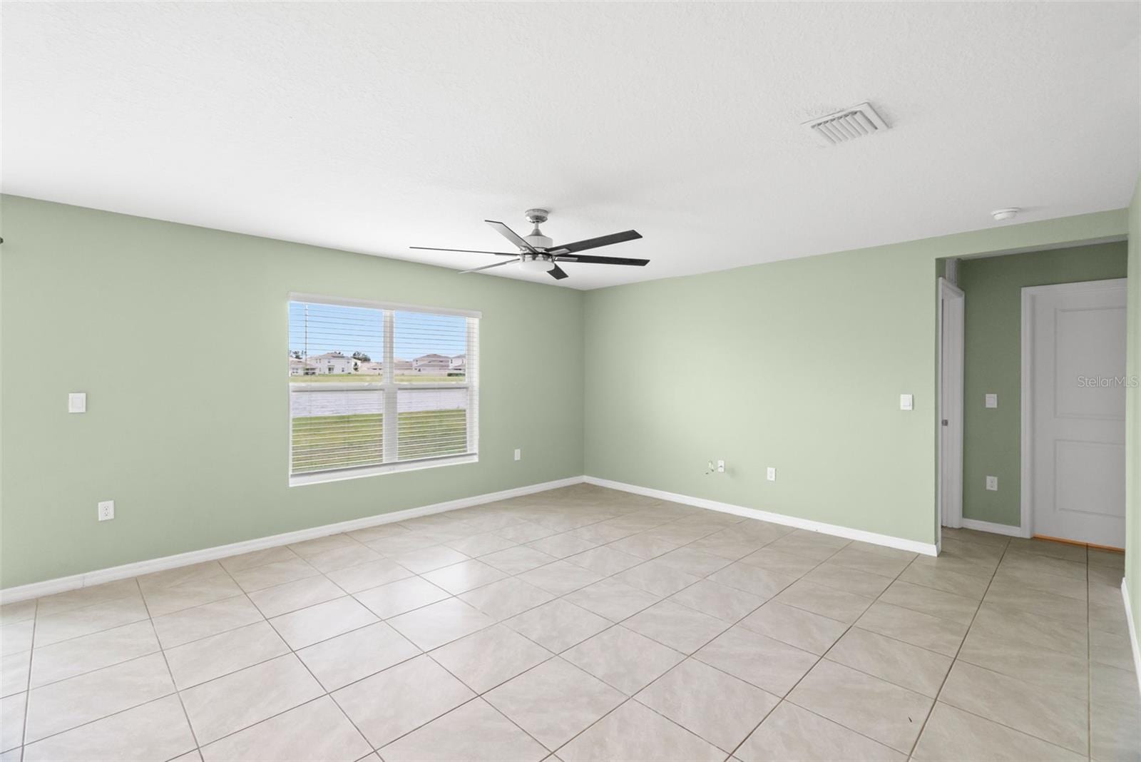 2818 Gumbo Limbo Dr photo 5