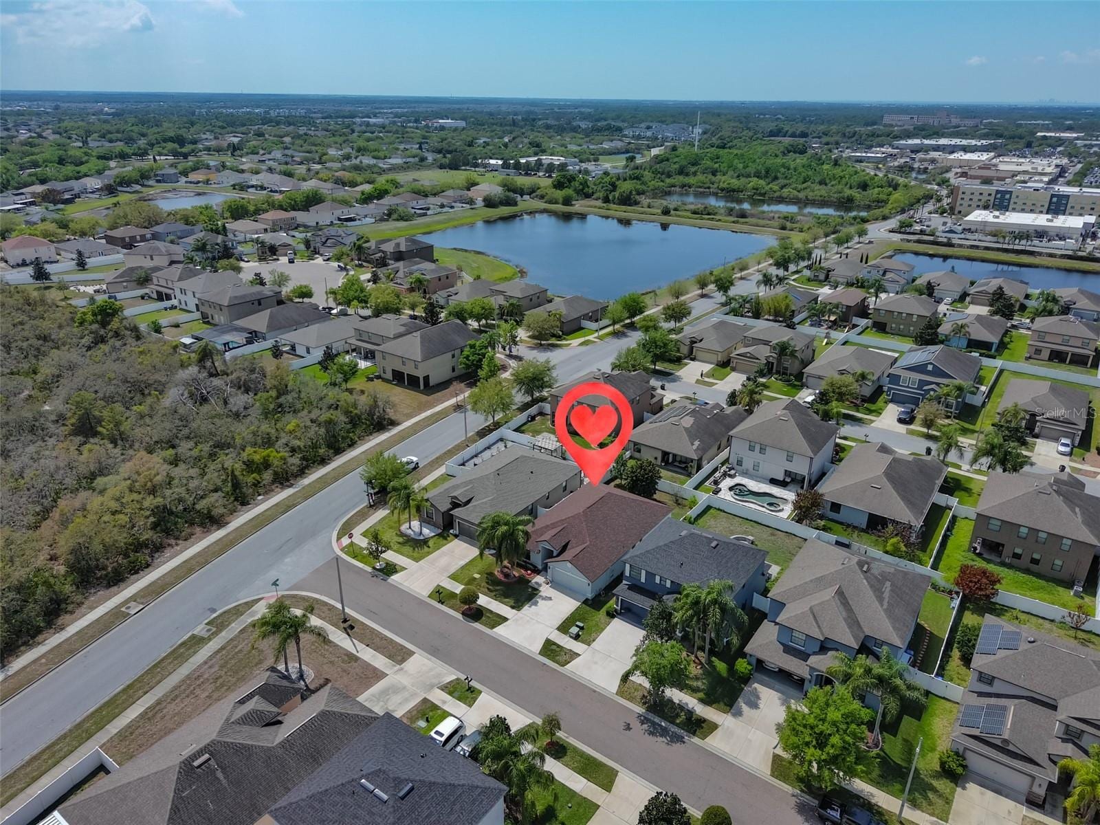 10806 Whitecap Dr photo 3