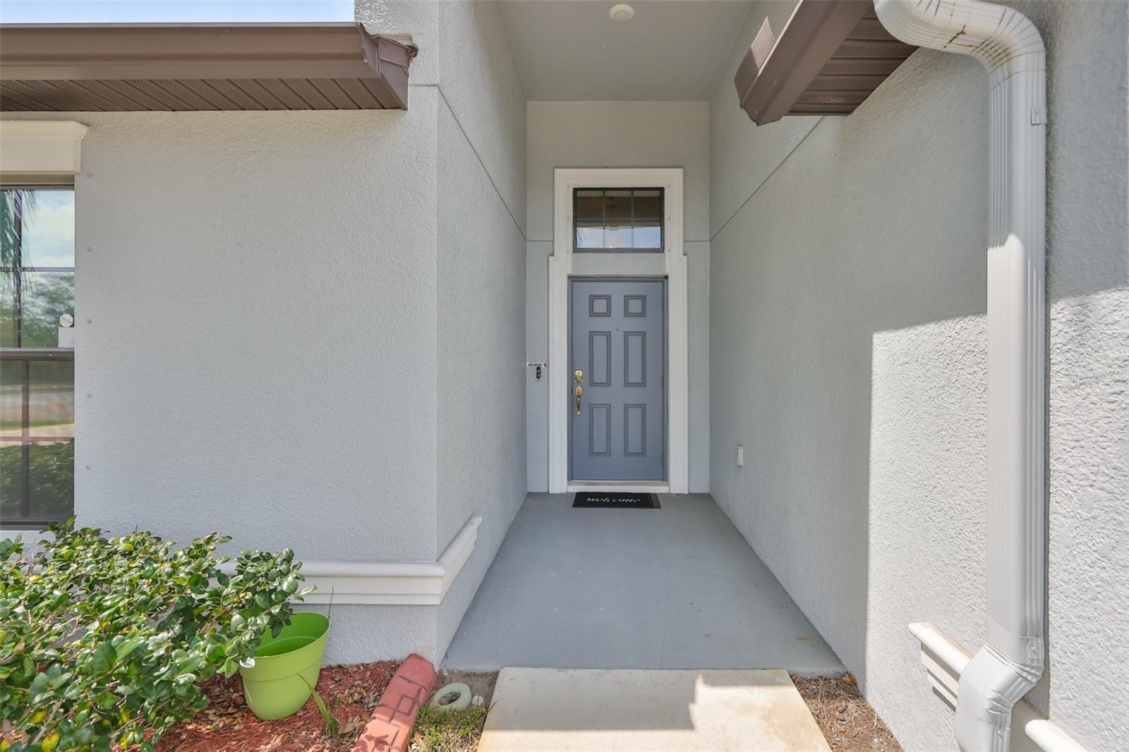 10806 Whitecap Dr photo 5