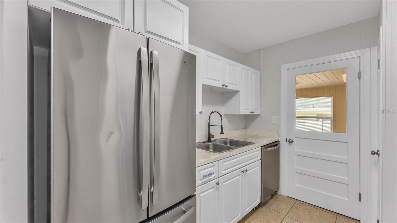 614 W Shady Ln photo 4