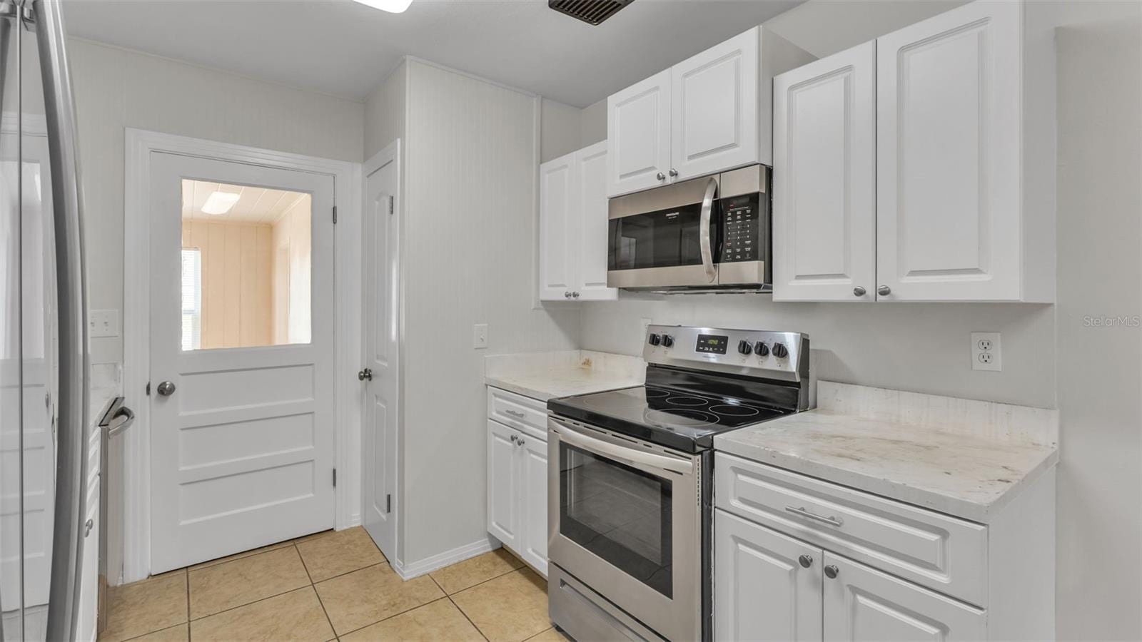 614 W Shady Ln photo 5