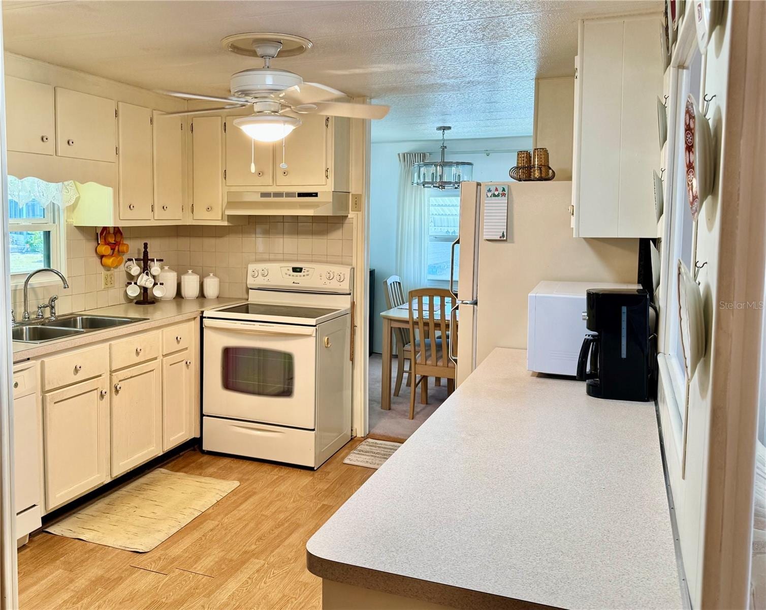 5511 Denmark Dr photo 5