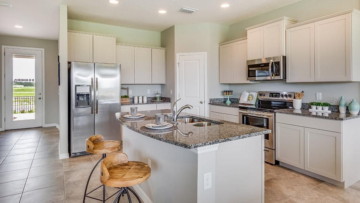 9440 Bella Mar Trl photo 3