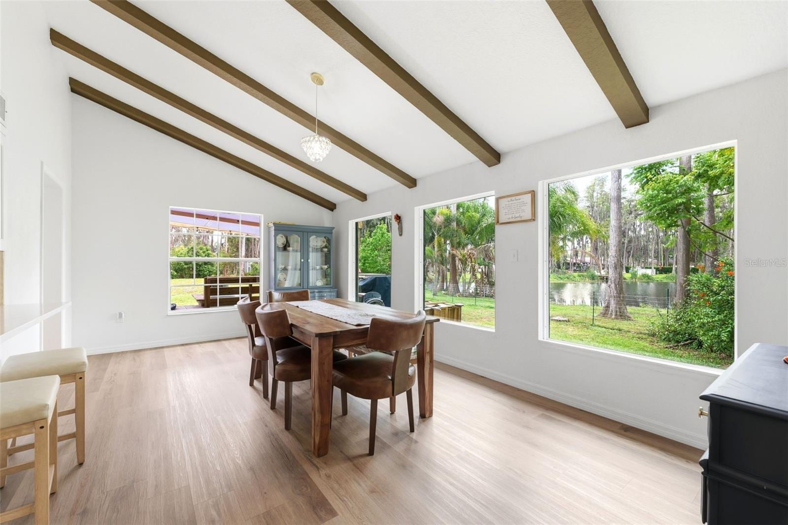 19003 Cedar Ln photo 4