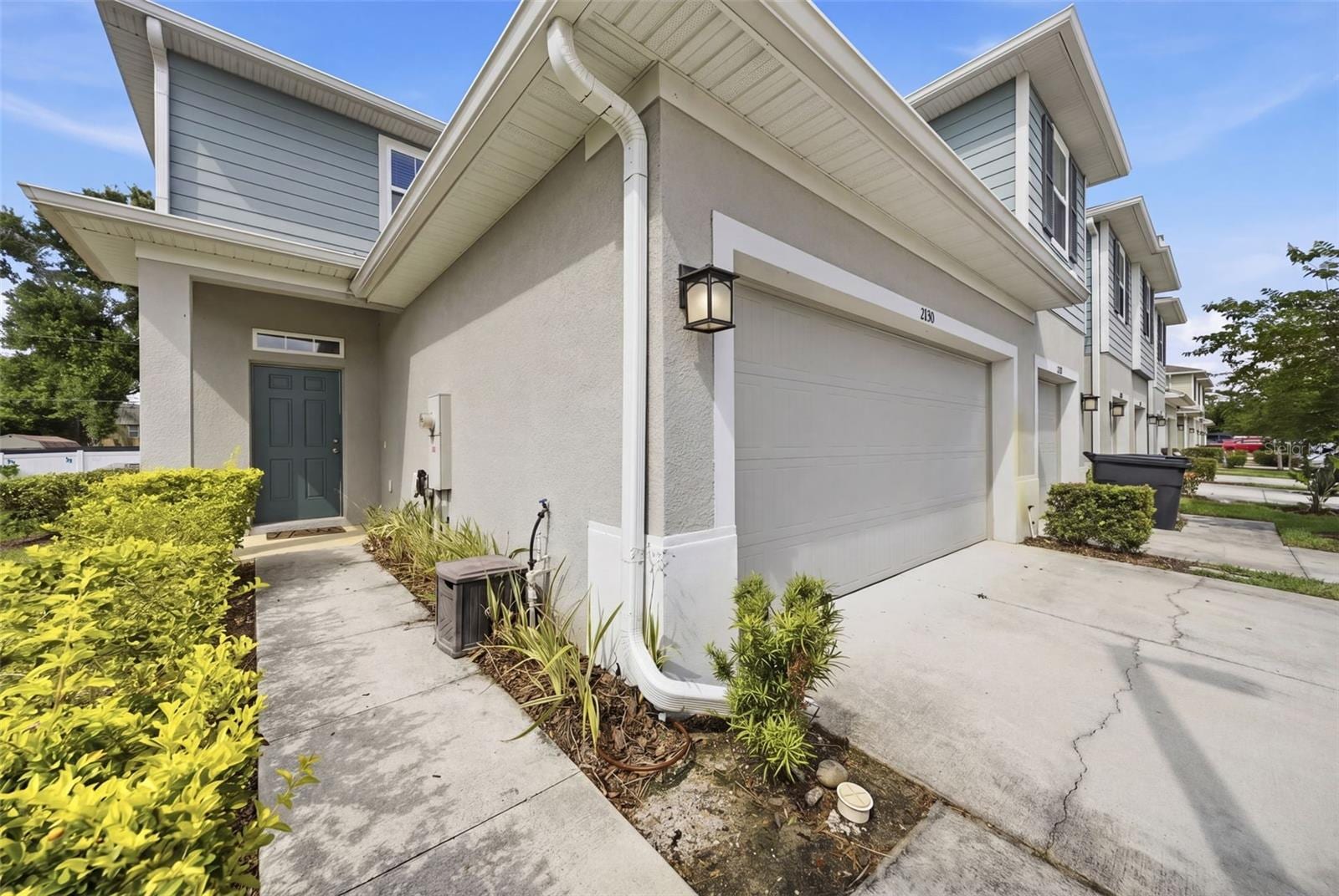 2130 Laceflower Dr photo 2