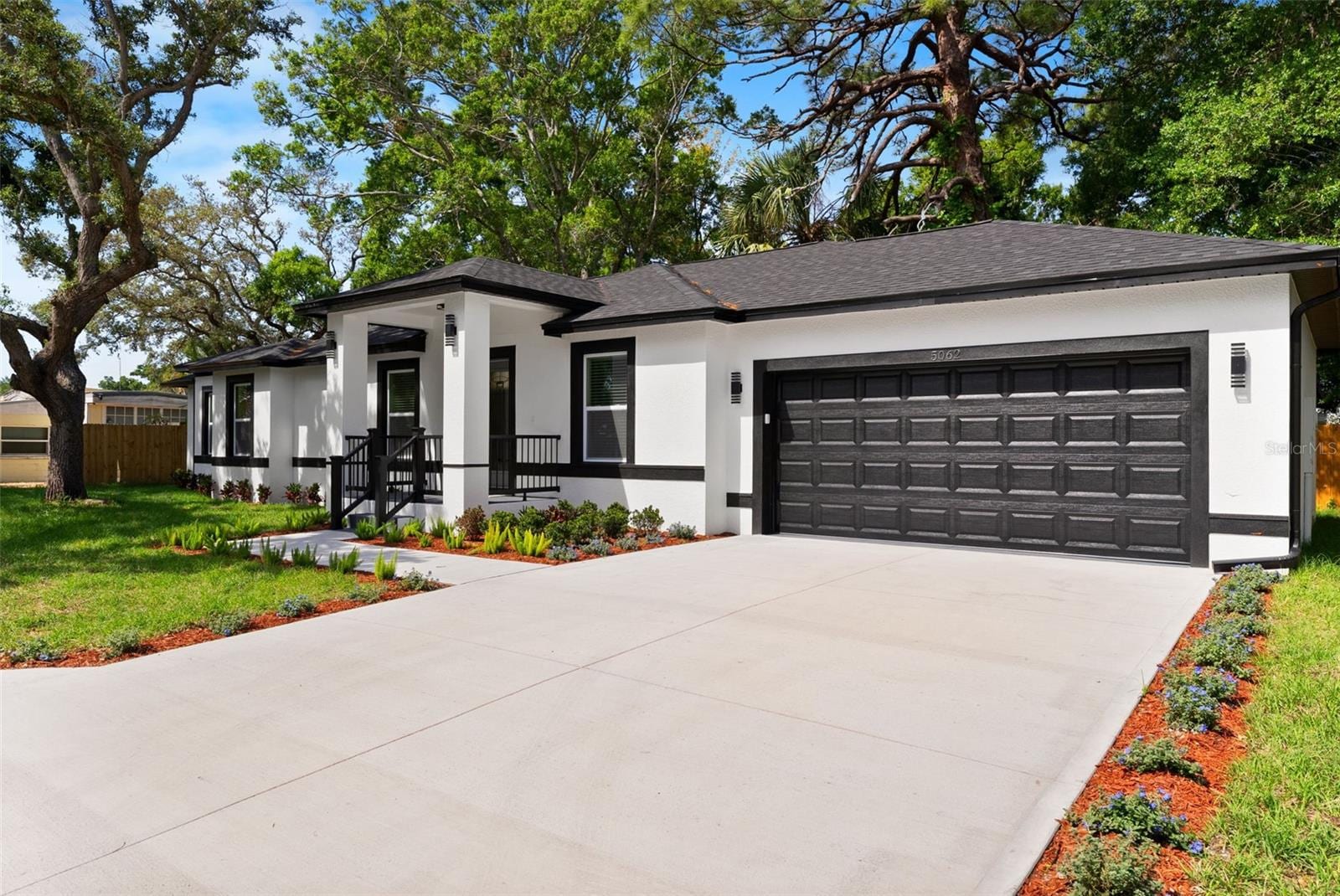 5062 80th Ln N photo 2
