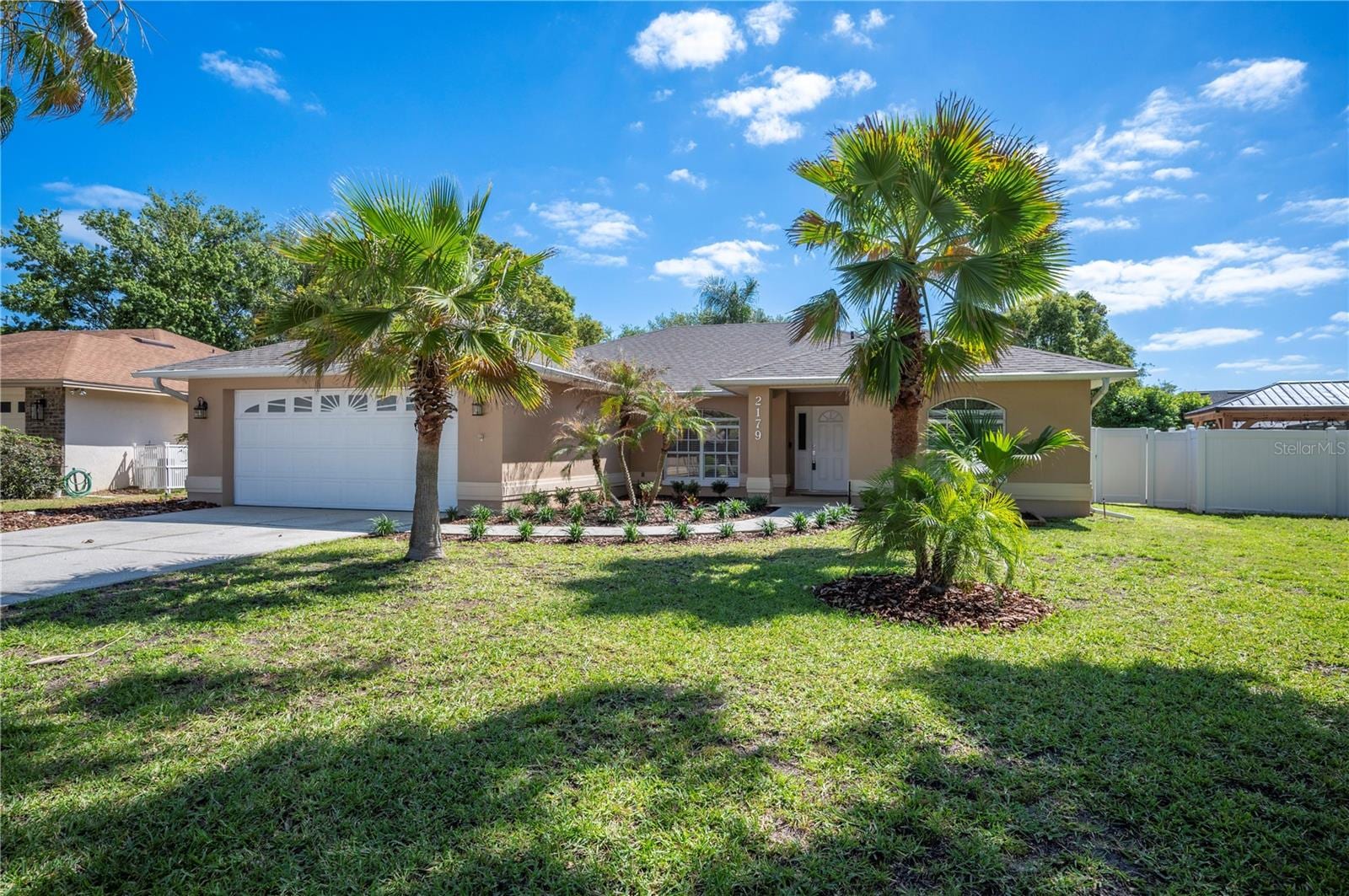 2179 Malachite Dr photo 2