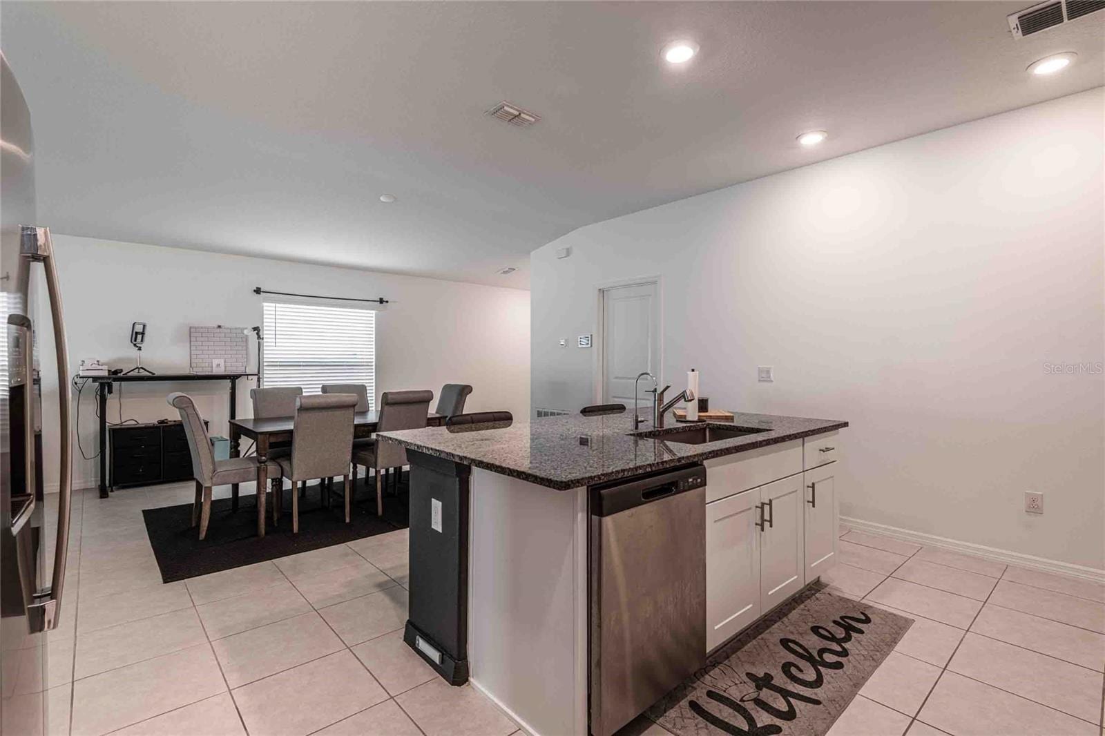 1658 Red Loop photo 5