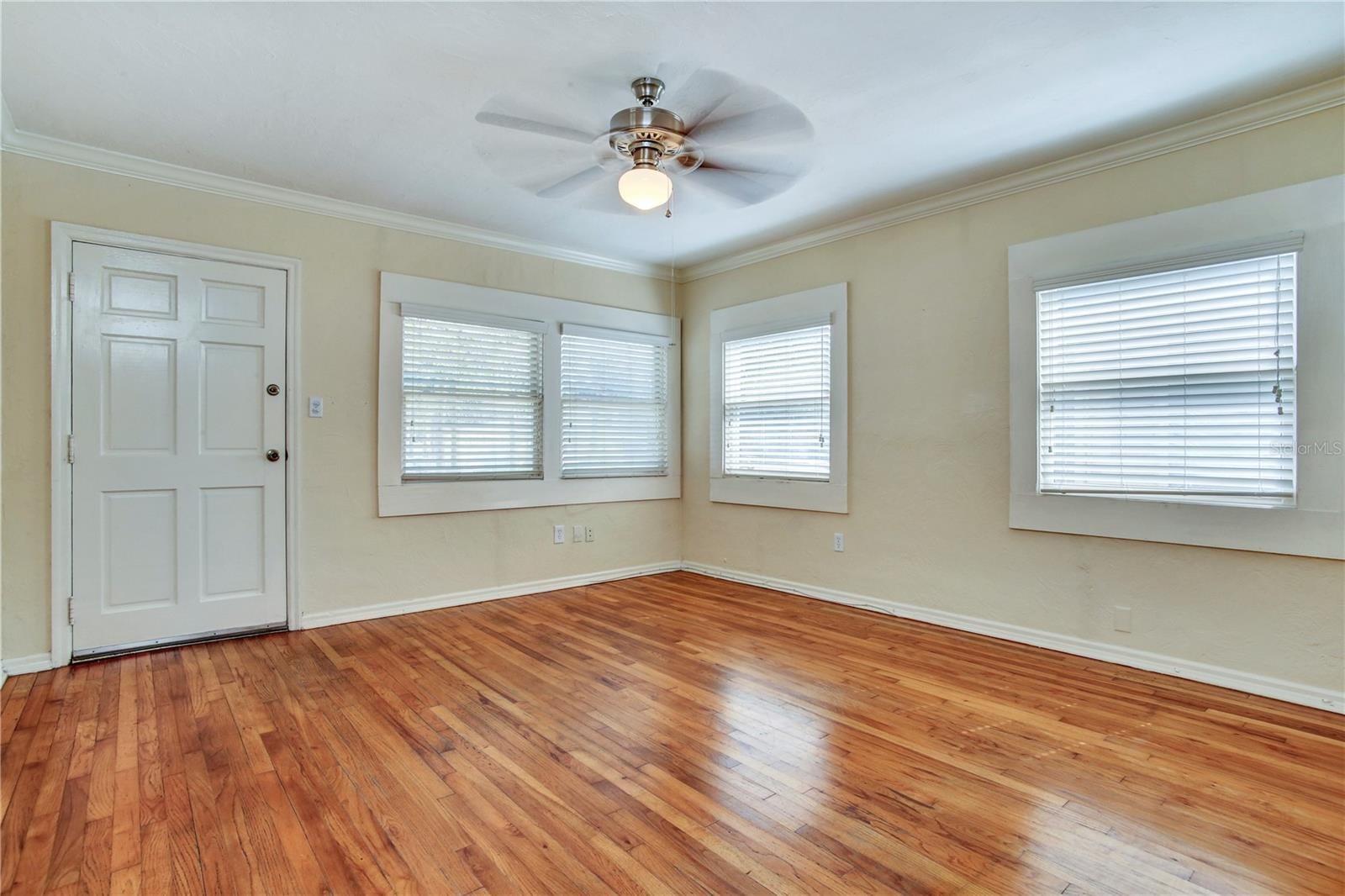 303 S Audubon Ave photo 5