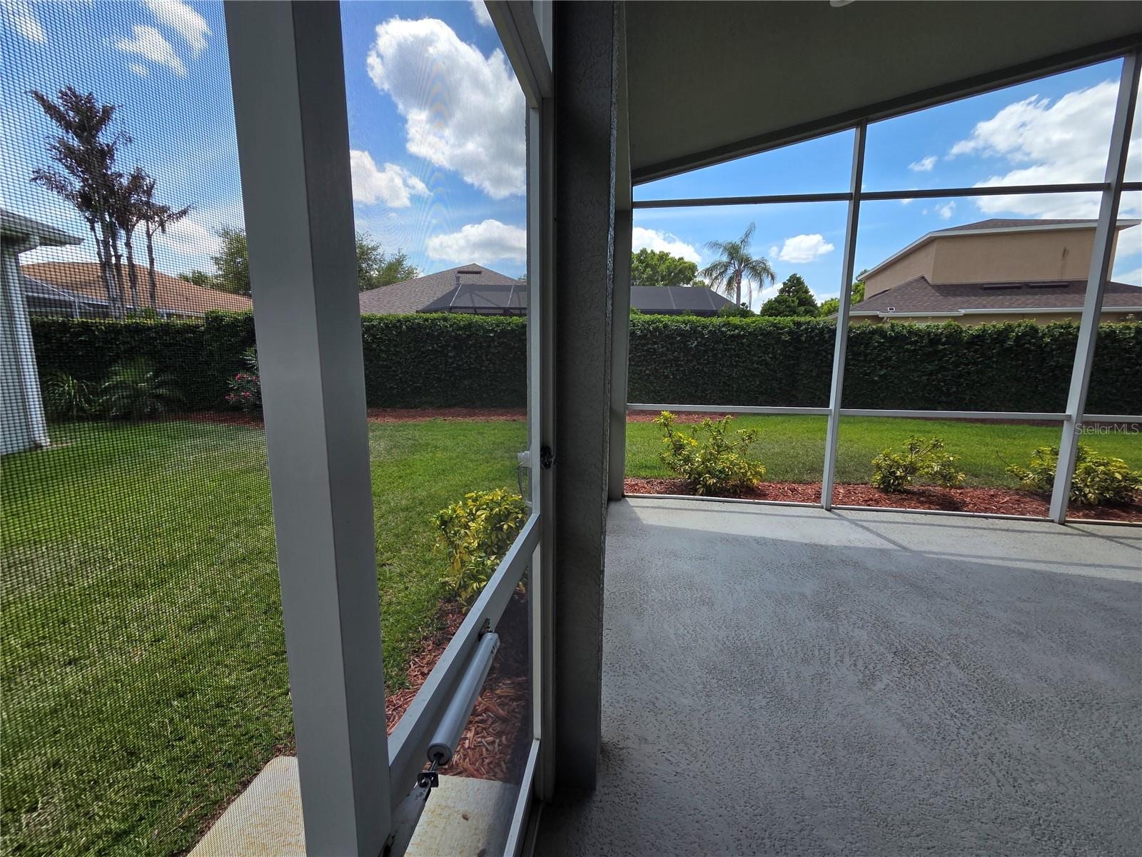 9222 Bonnington Dr photo 5