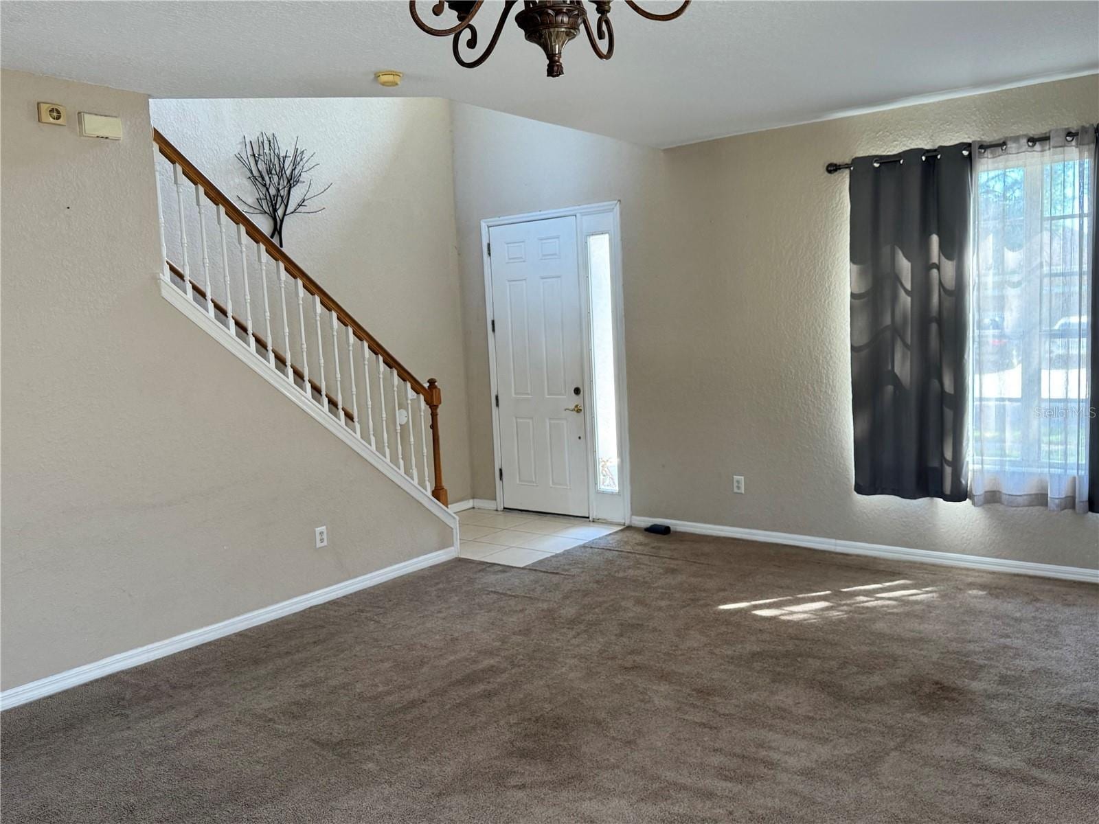 9023 Pinebreeze Dr photo 4