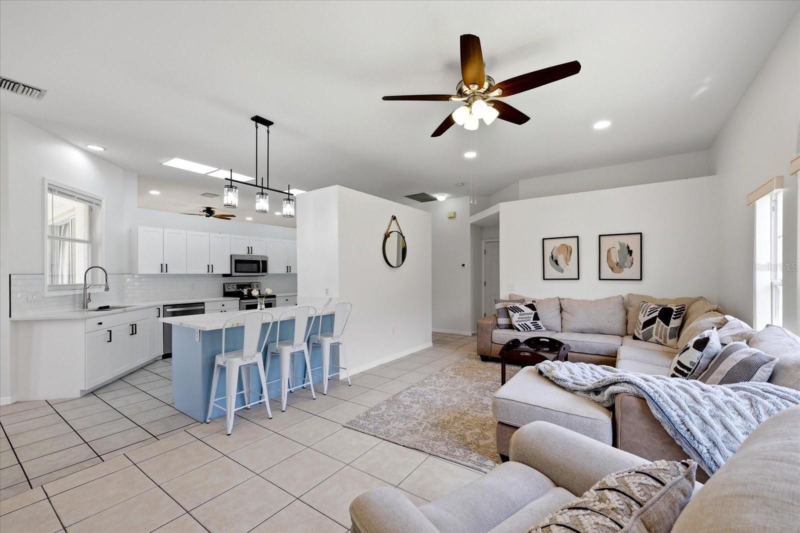 6223 Rock Creek Cir photo 4