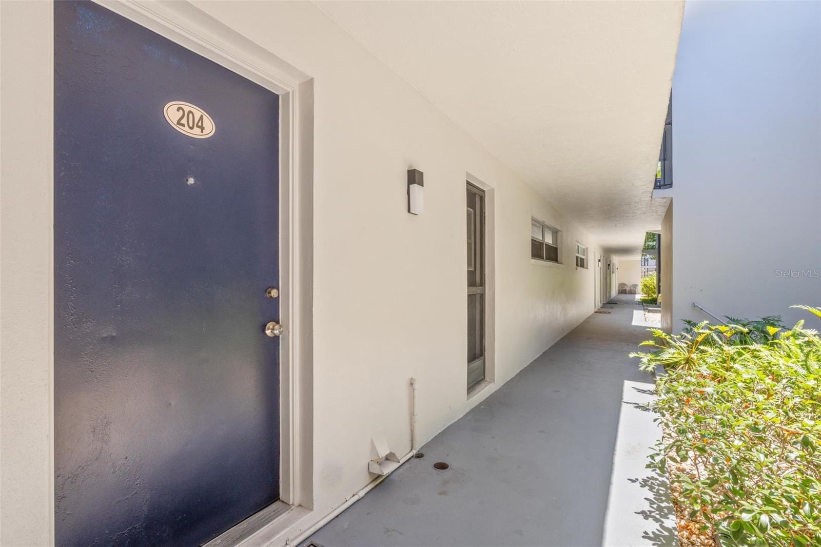 1147 King Arthur CT #204 photo 3