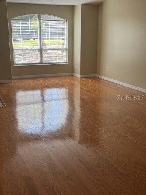 6741 Northlake Dr photo 2