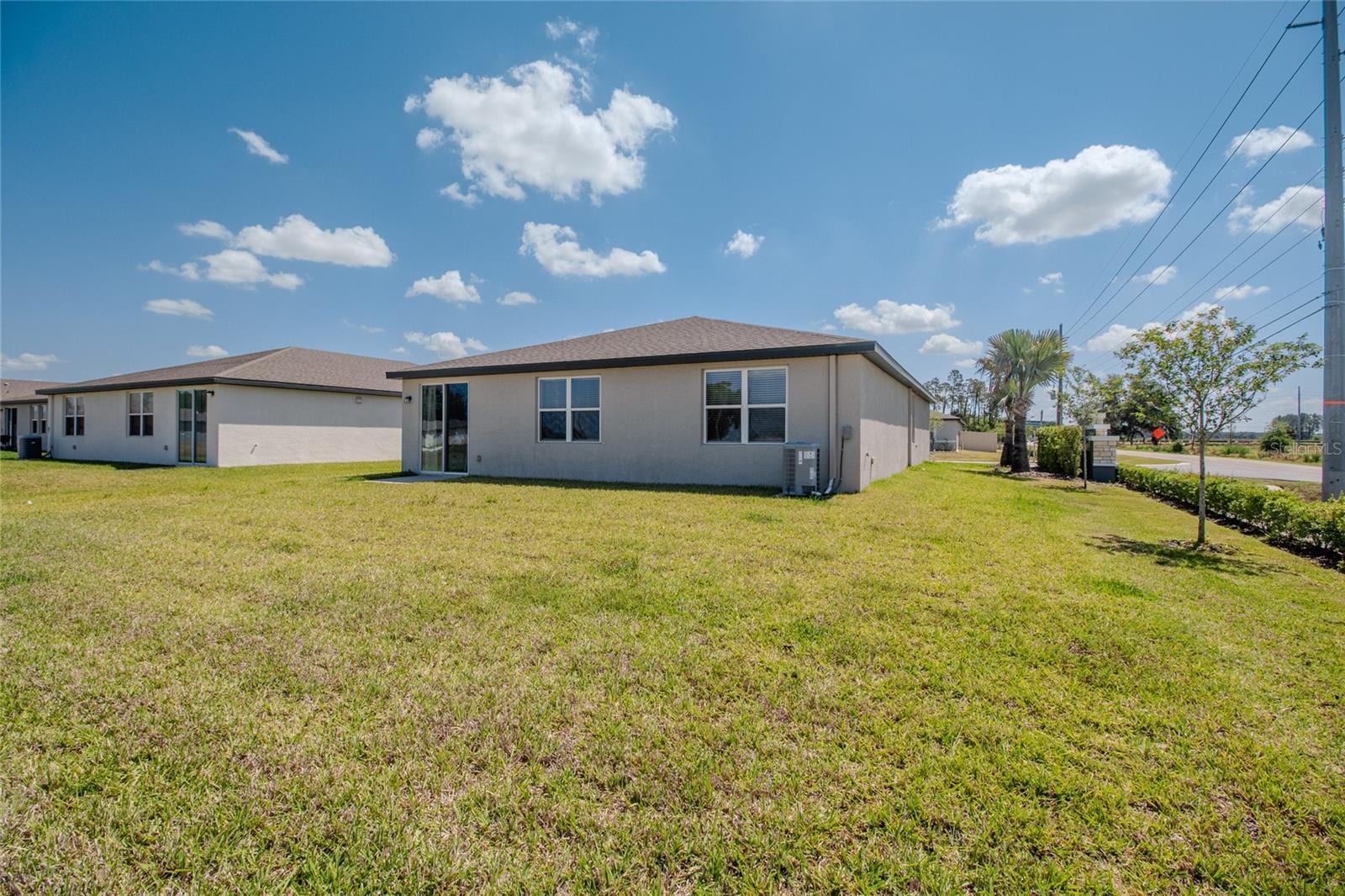 3521 Bonsilva St photo 4