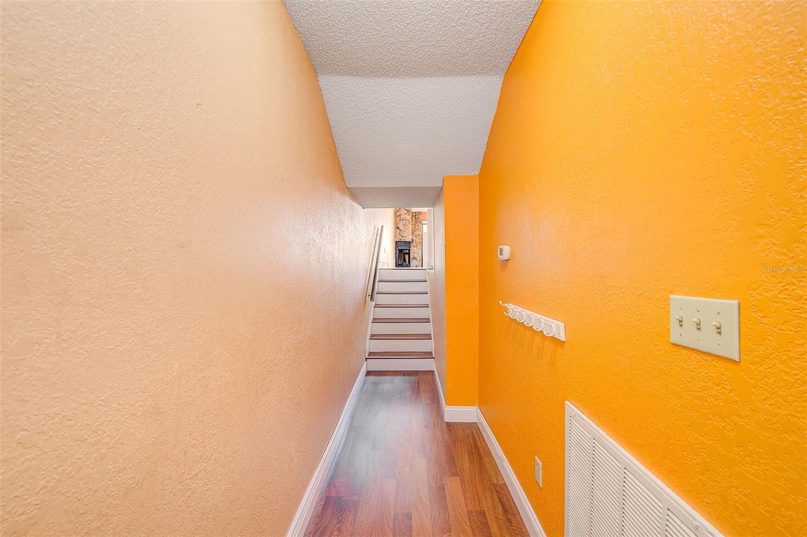 6435 92nd Pl N #902 photo 3