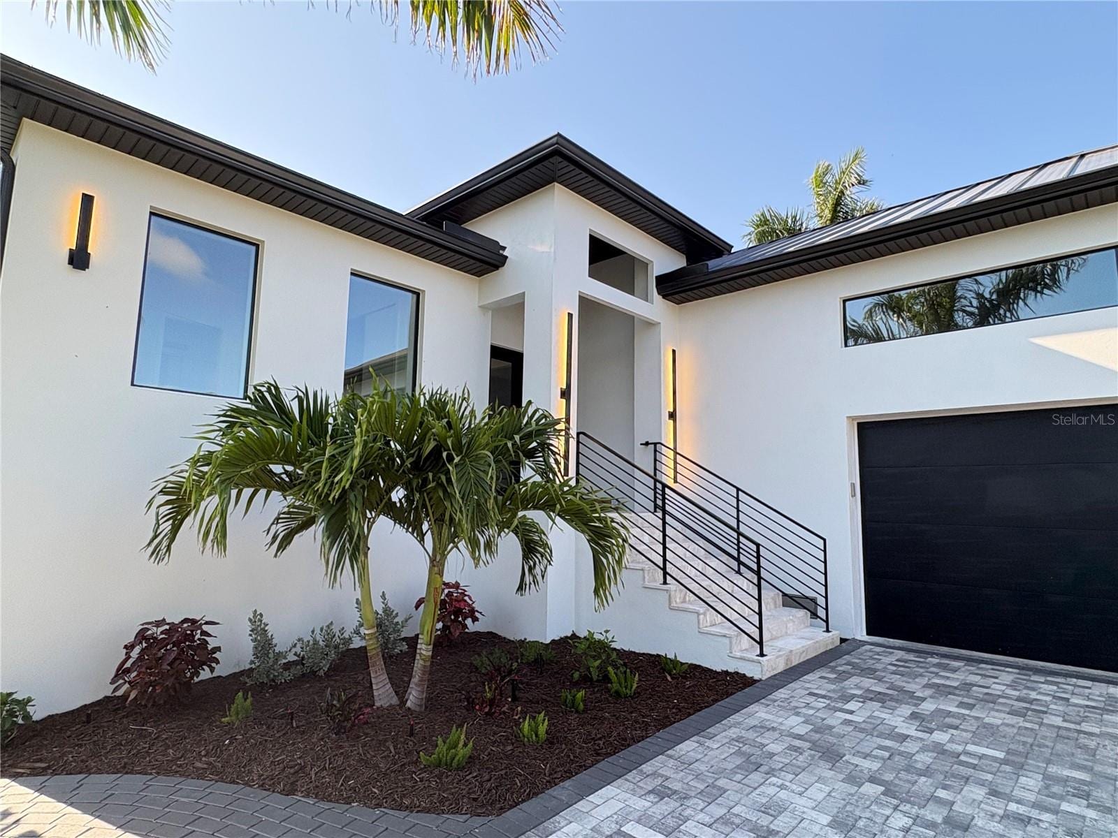 276 Island Cir photo 2