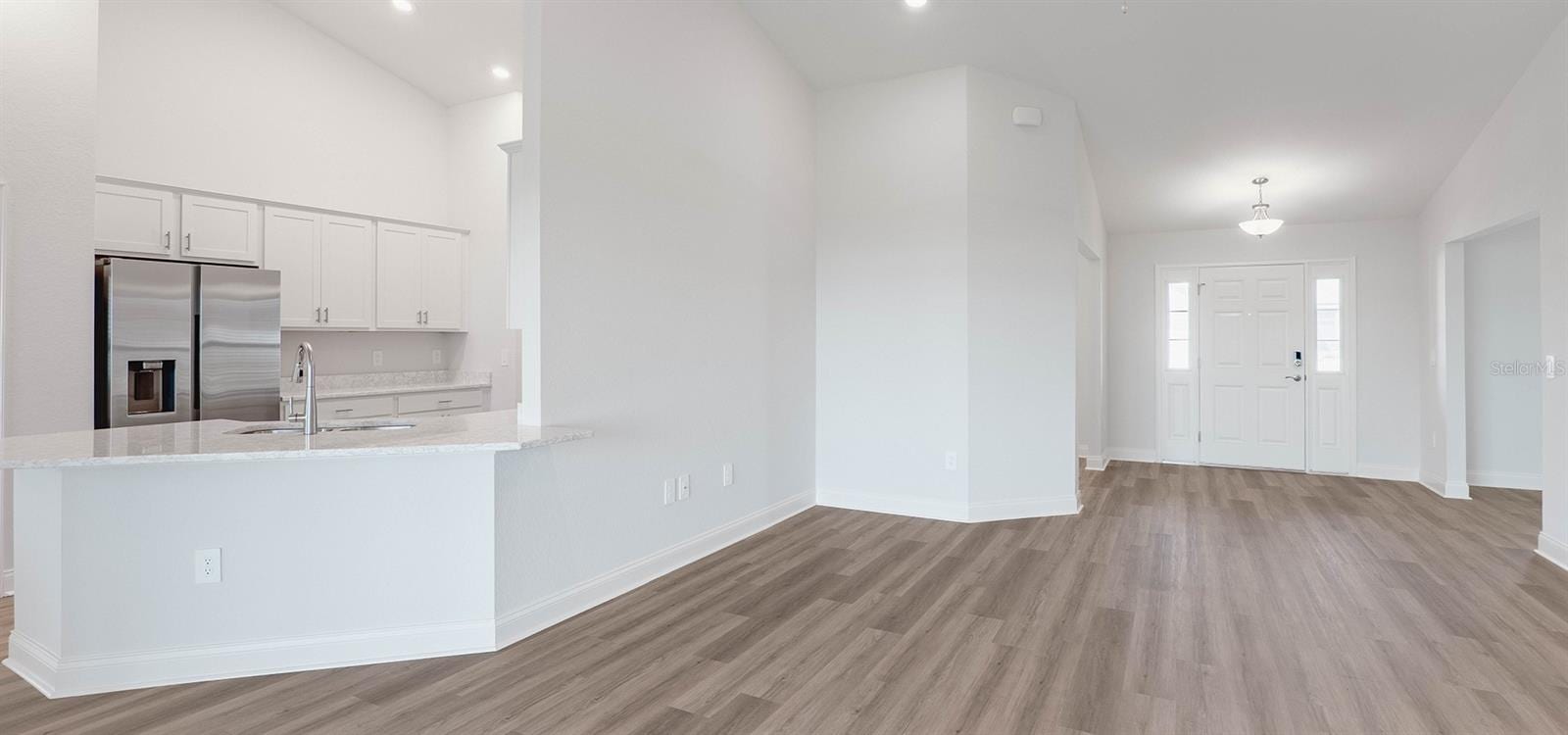 1496 Melrose St photo 5