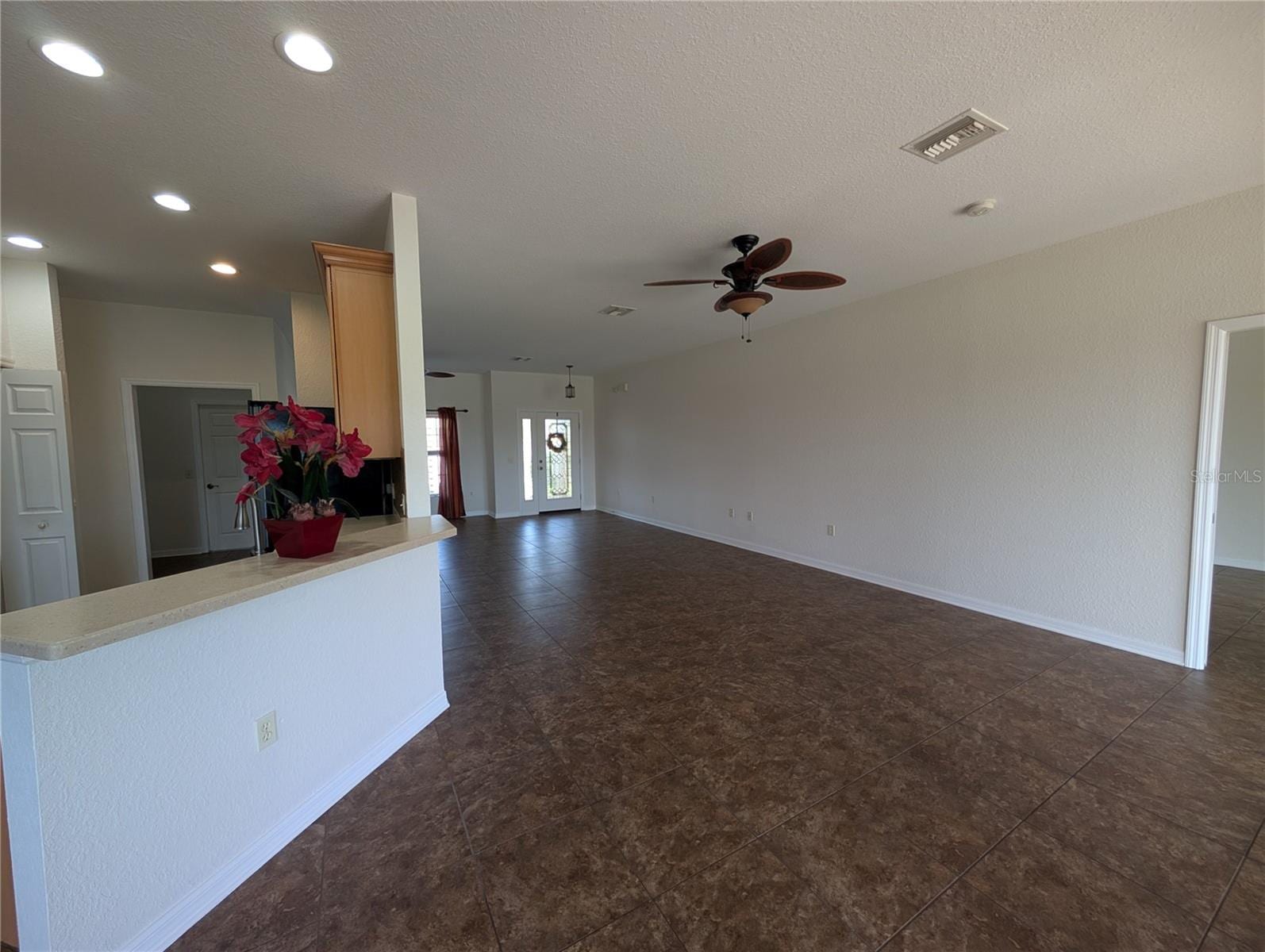 5384 Hogan Ln photo 5