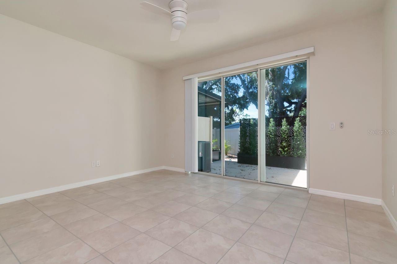 5368 Sylvester Loop photo 4