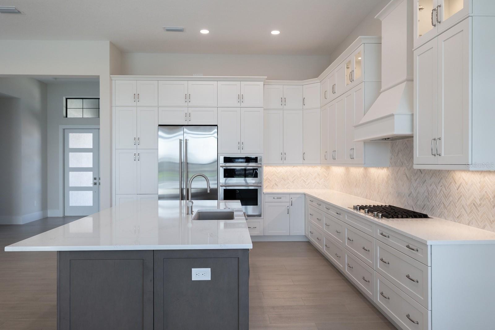 328 Blue Pearl Court photo 4