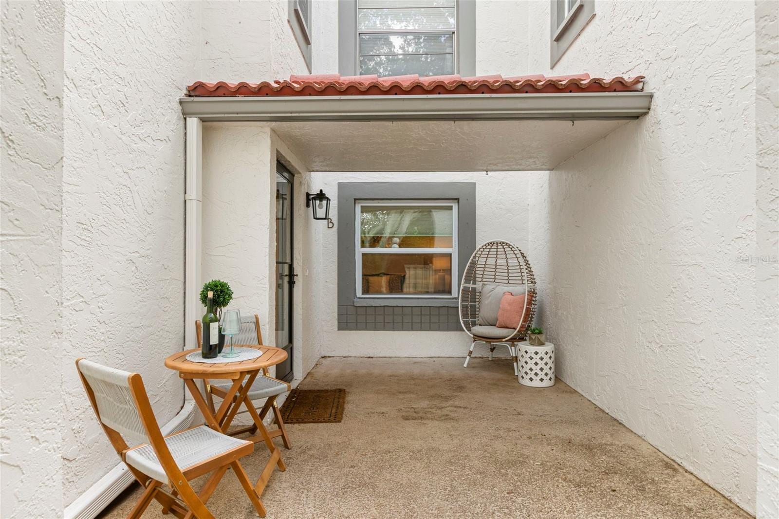 476 Santa Cruz Pl NE #B photo 3