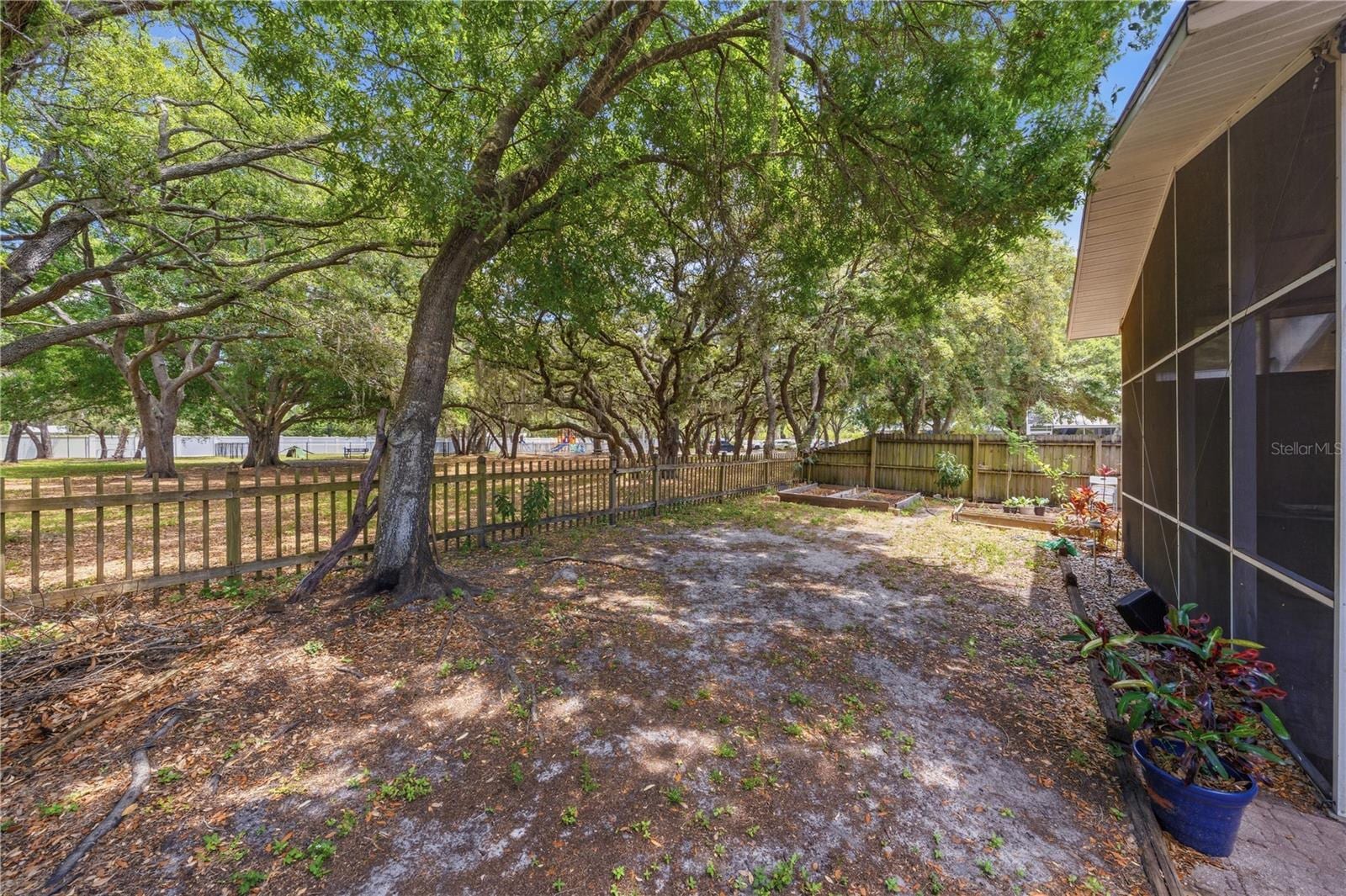 3324 Manor Cove Cir photo 4
