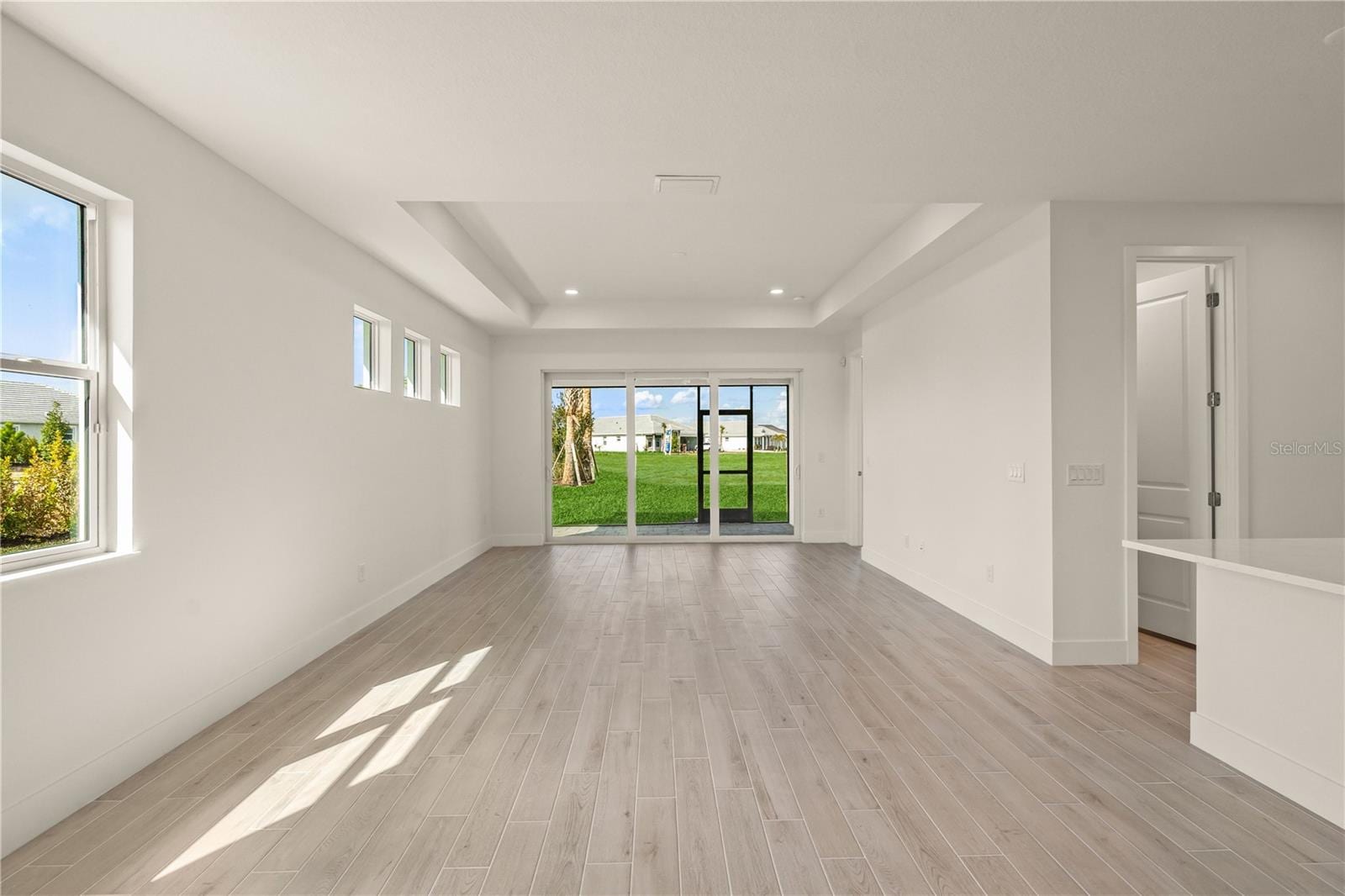 9500 Lunar Dove Dr photo 4