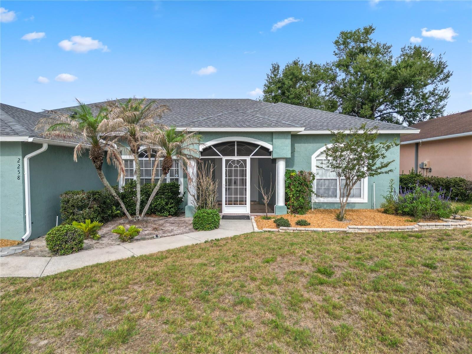 2258 Colony Club Dr photo 2