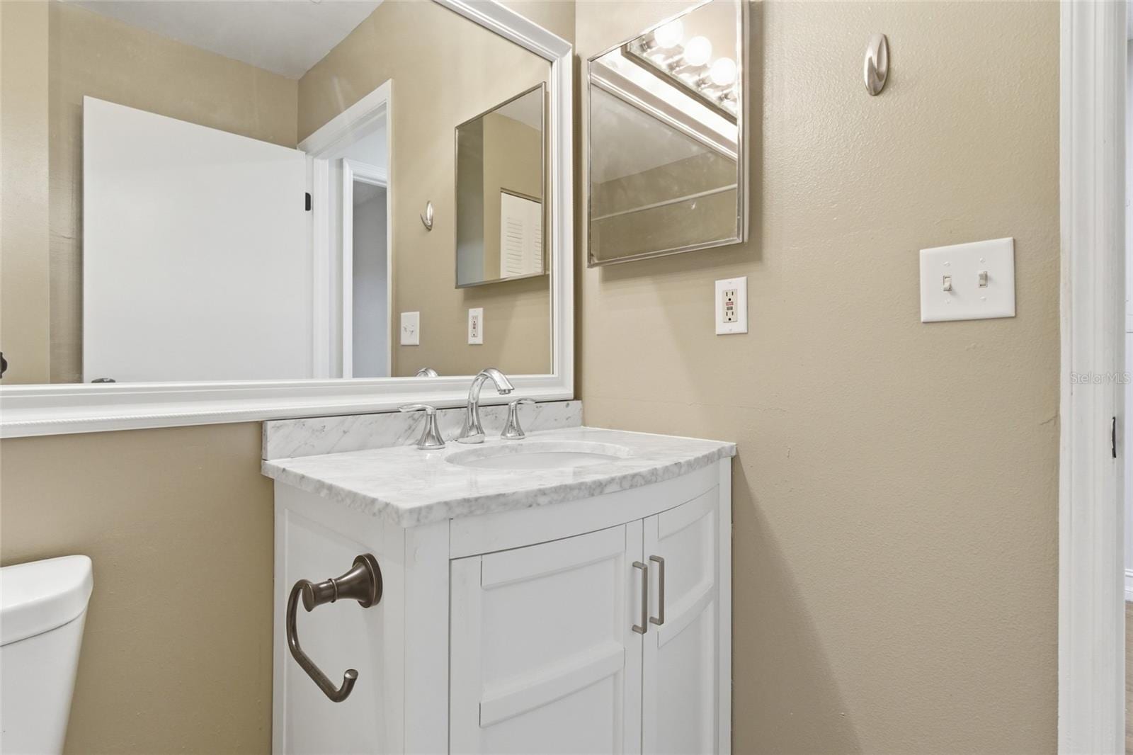 4037 Crockers Lake Blvd #25 photo 5