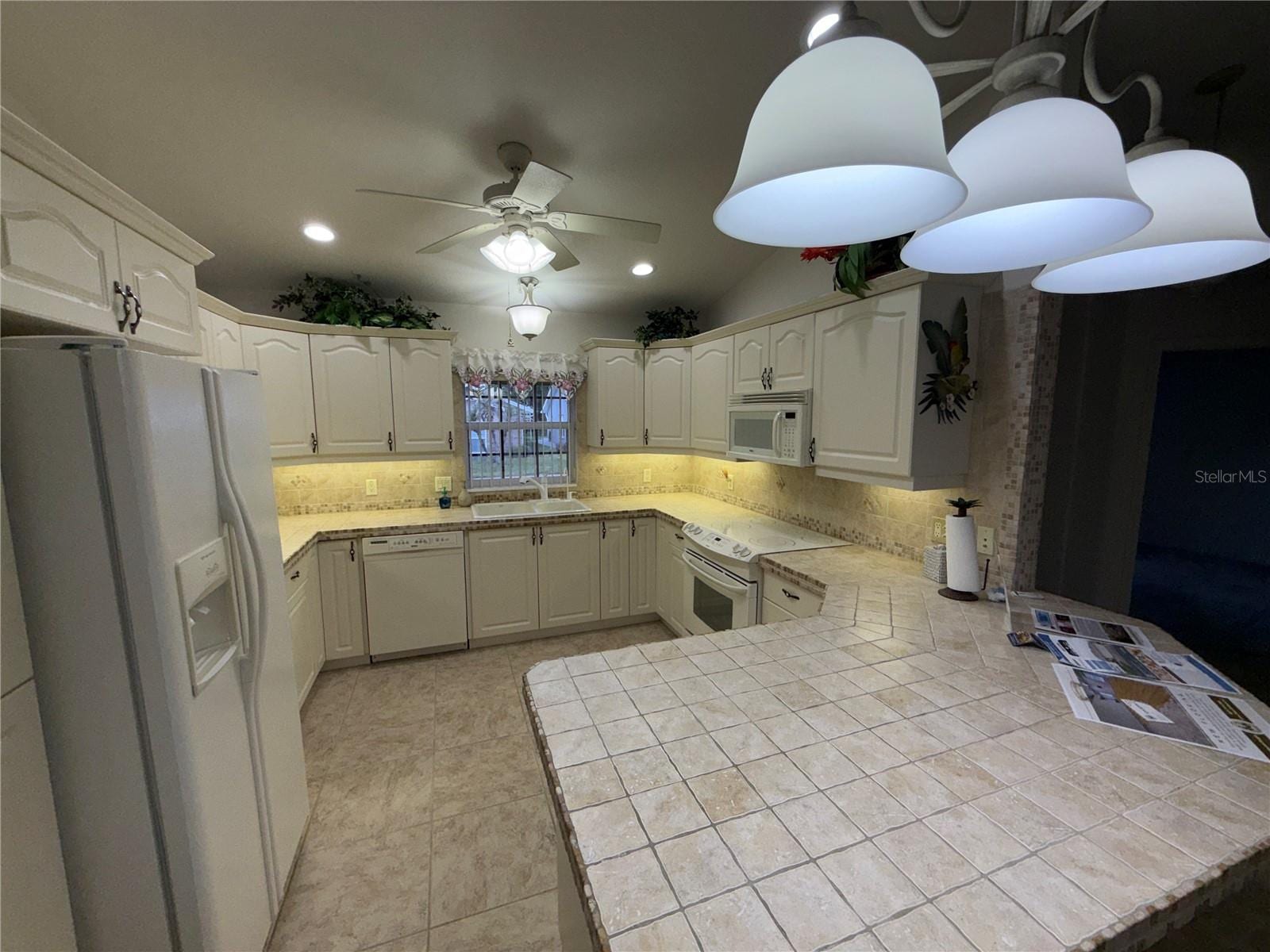 477 Sweetwater Way photo 4