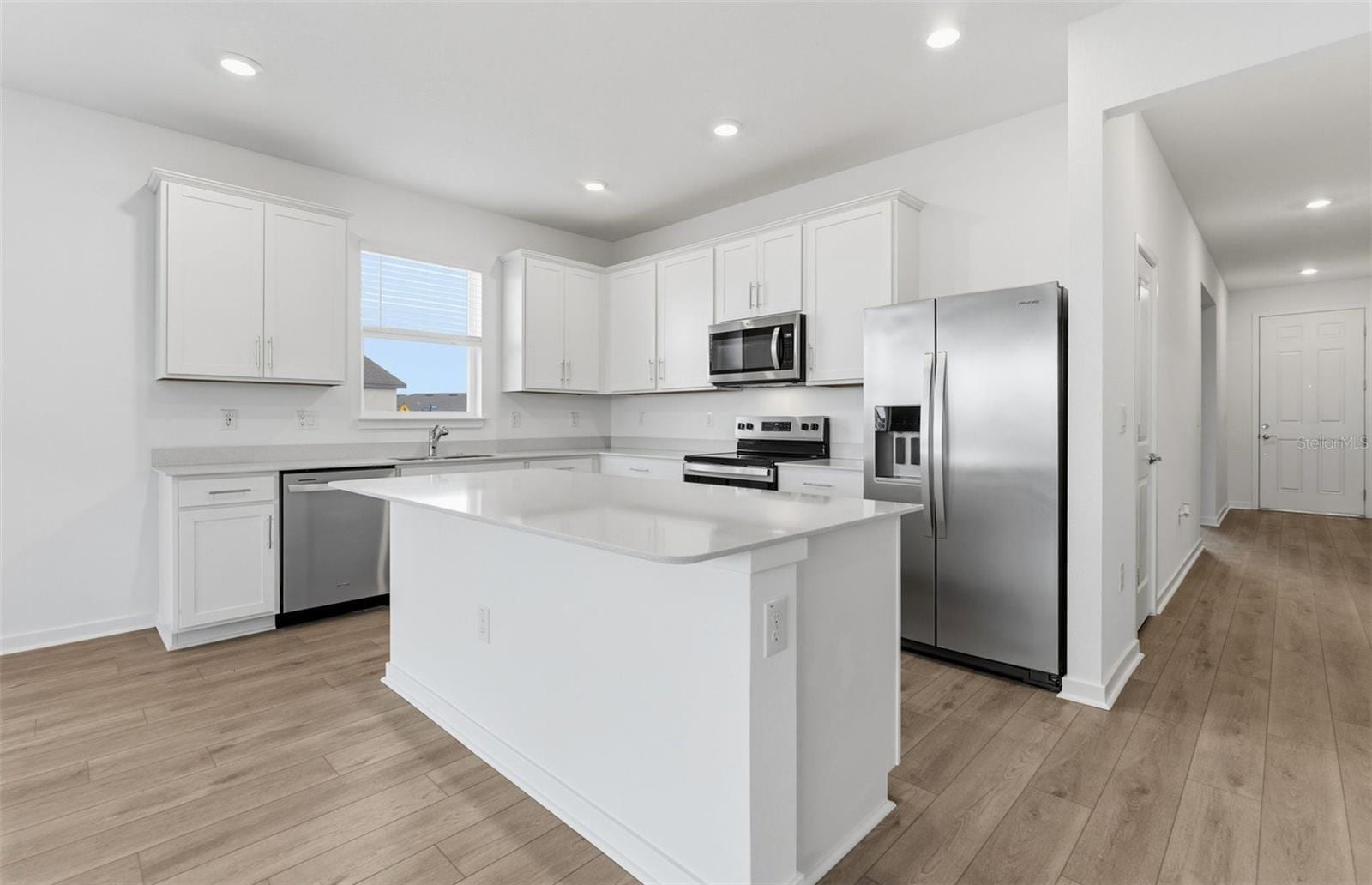4314 Obsidian Dr photo 3