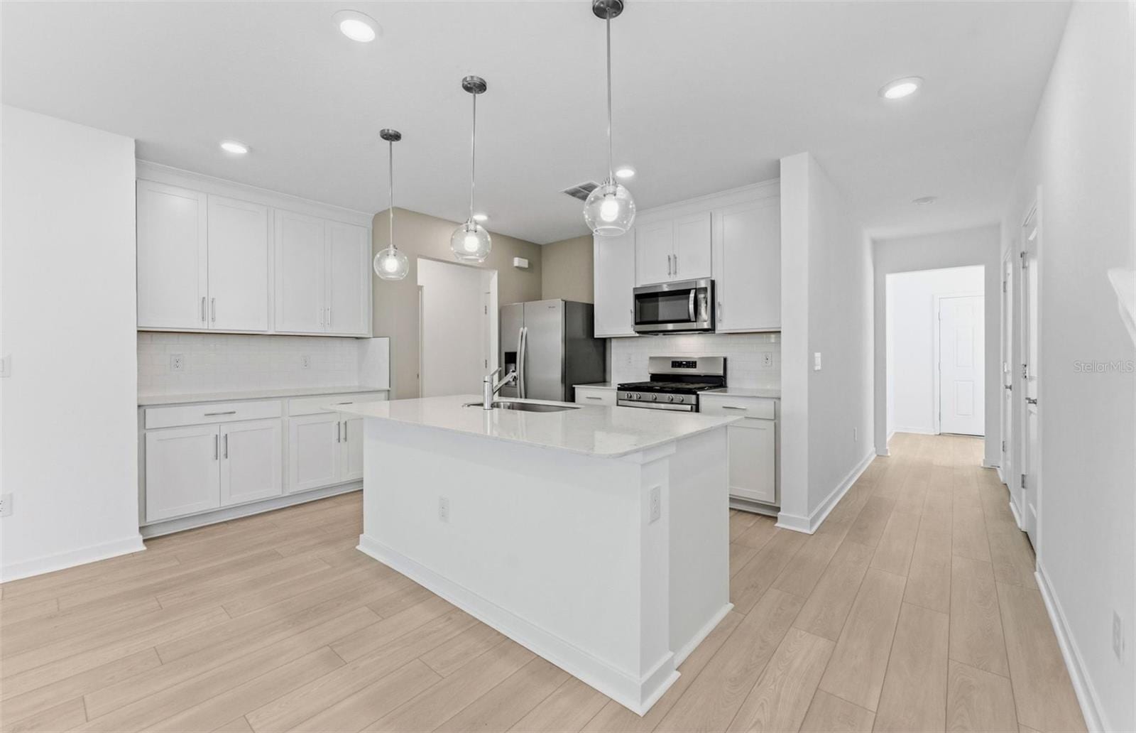 6275 Broad Field Ave photo 3