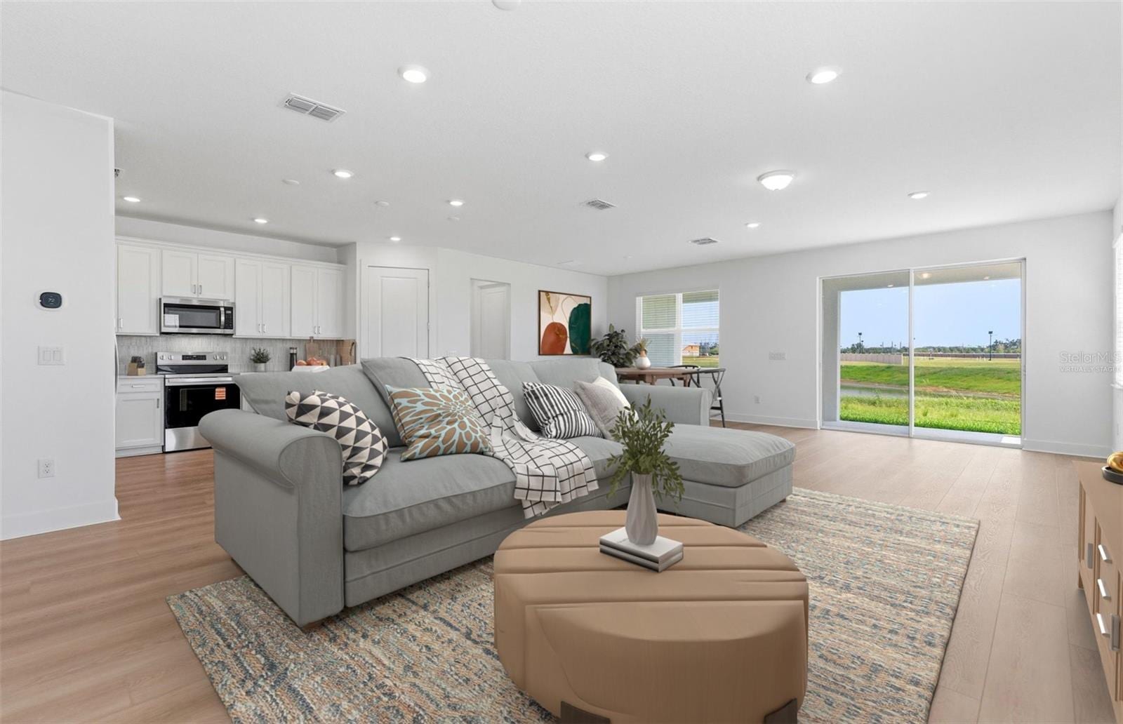 9939 Johnson Oaks Gln photo 2