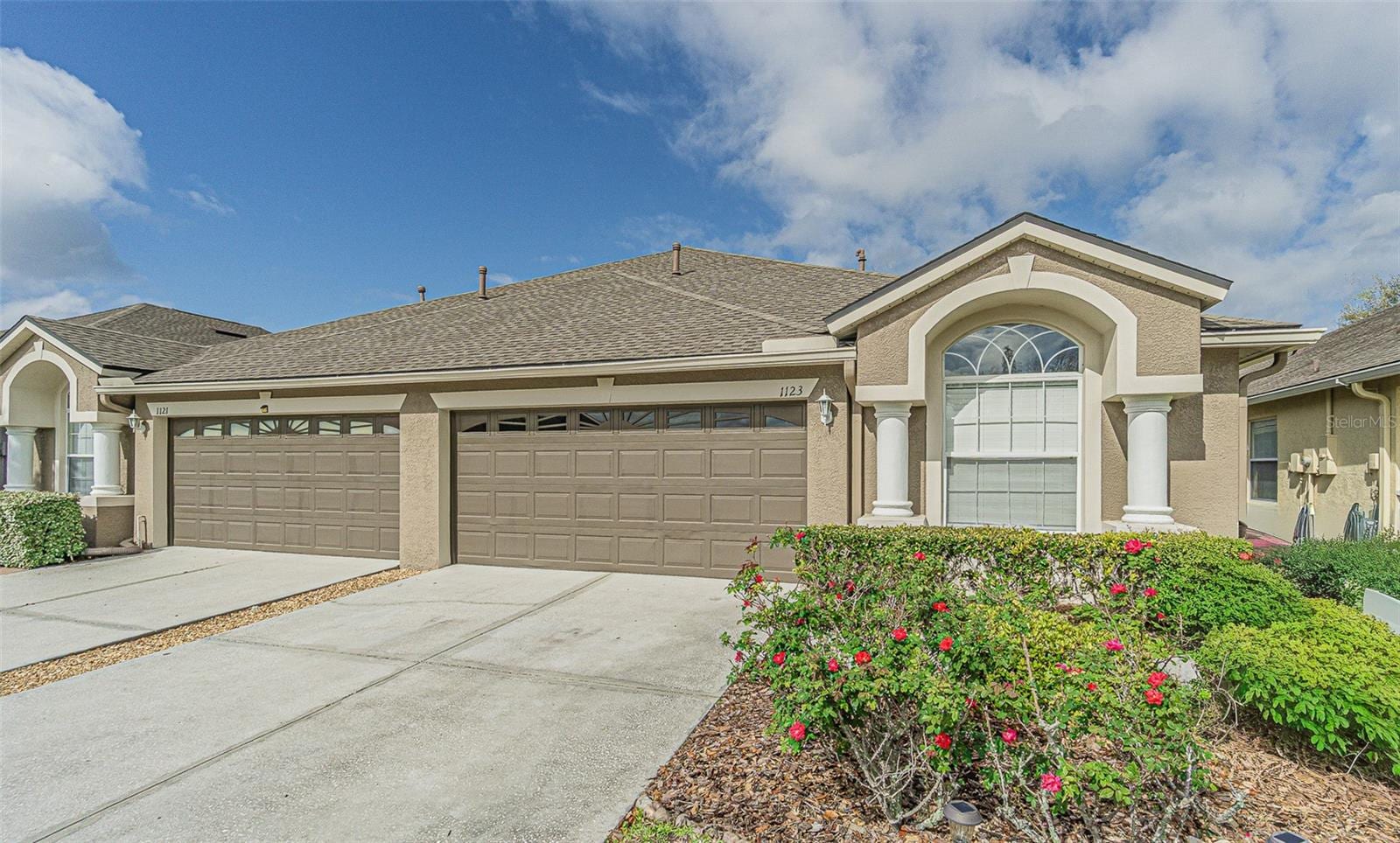 1123 Bensbrooke Dr photo 2