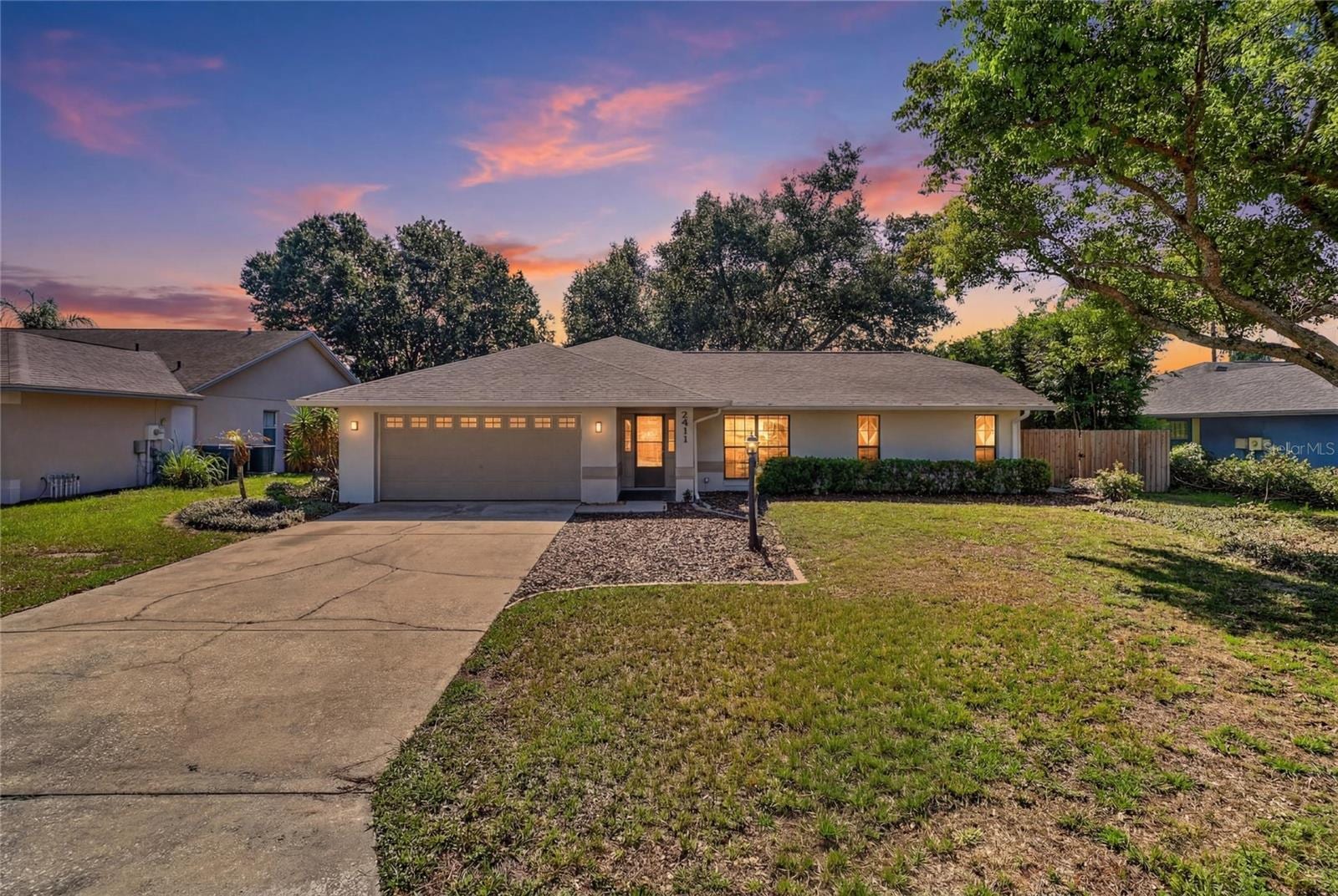 7411 Floral Cir E photo 2