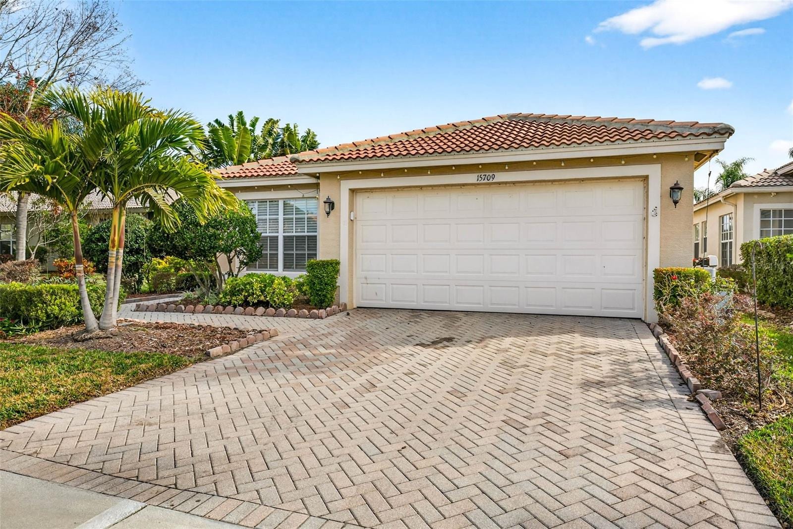 15709 Crystal Waters Dr photo 2