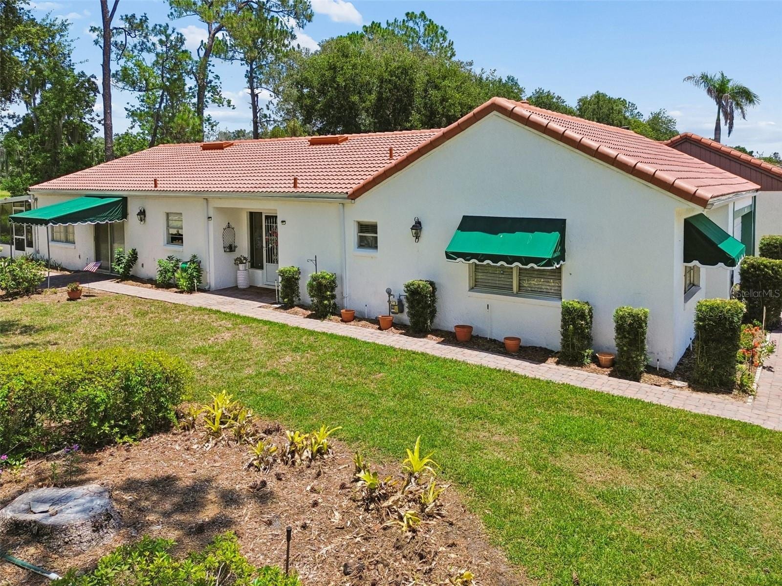 441 San Jose Dr photo 2