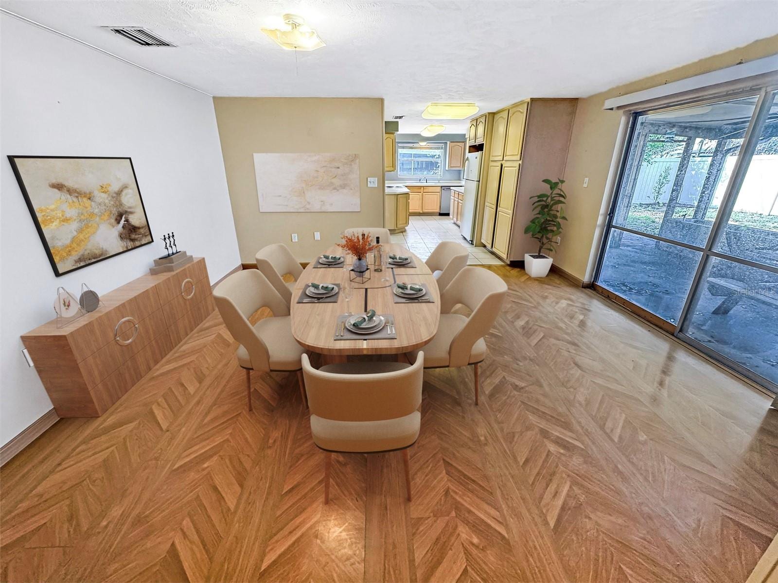 1815 Lowry Ave photo 3