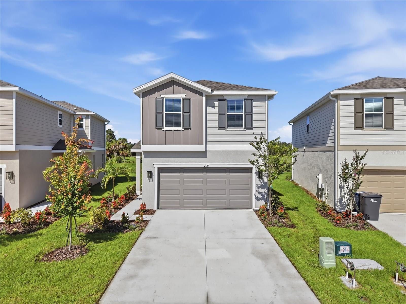 2427 29th Ln E photo 3