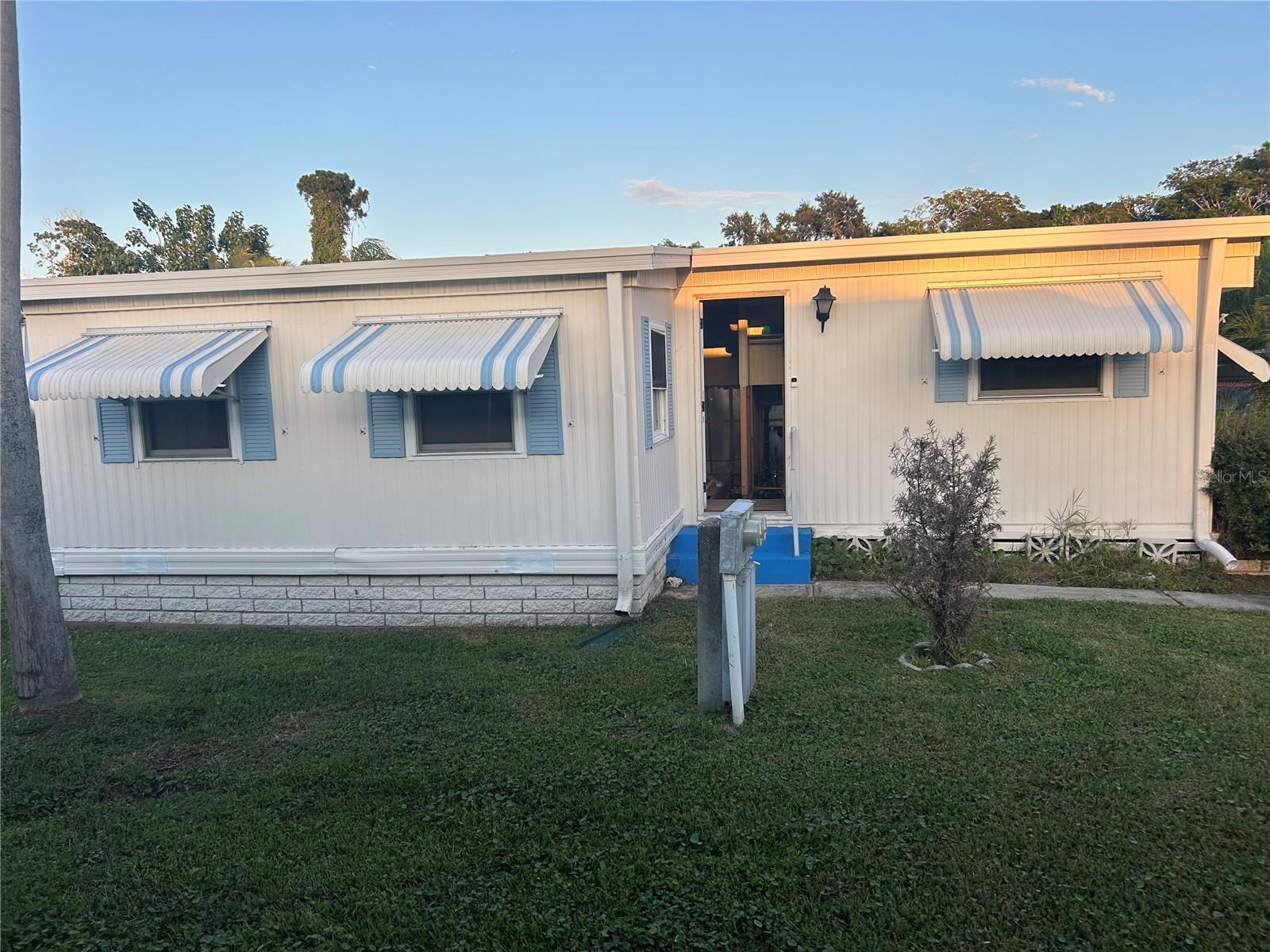 4432 Tucker Sq photo 2