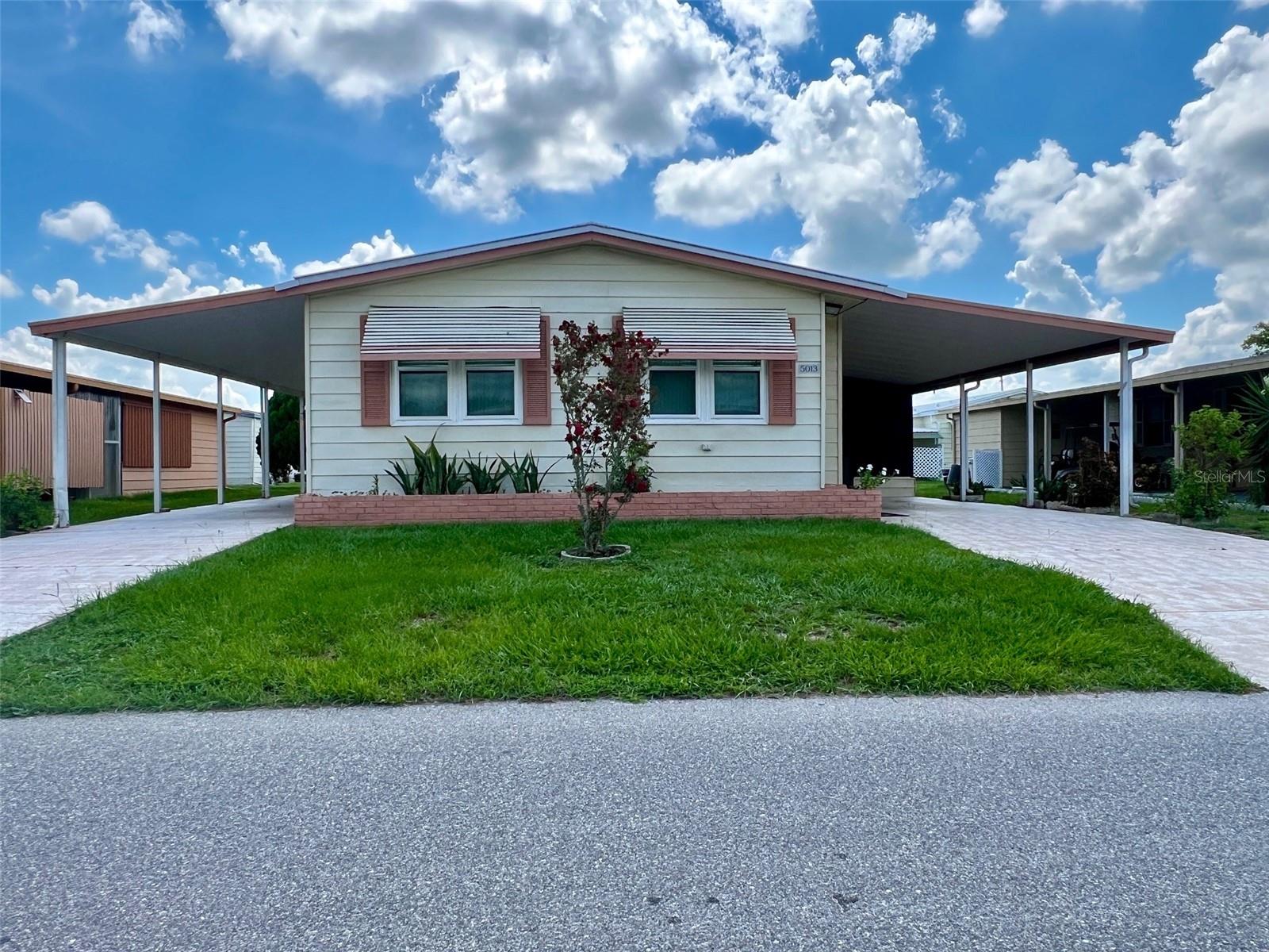 5013 Foxwood Blvd photo 1
