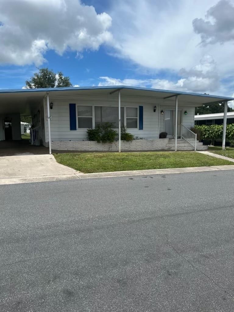 727 Forest Lake photo 1