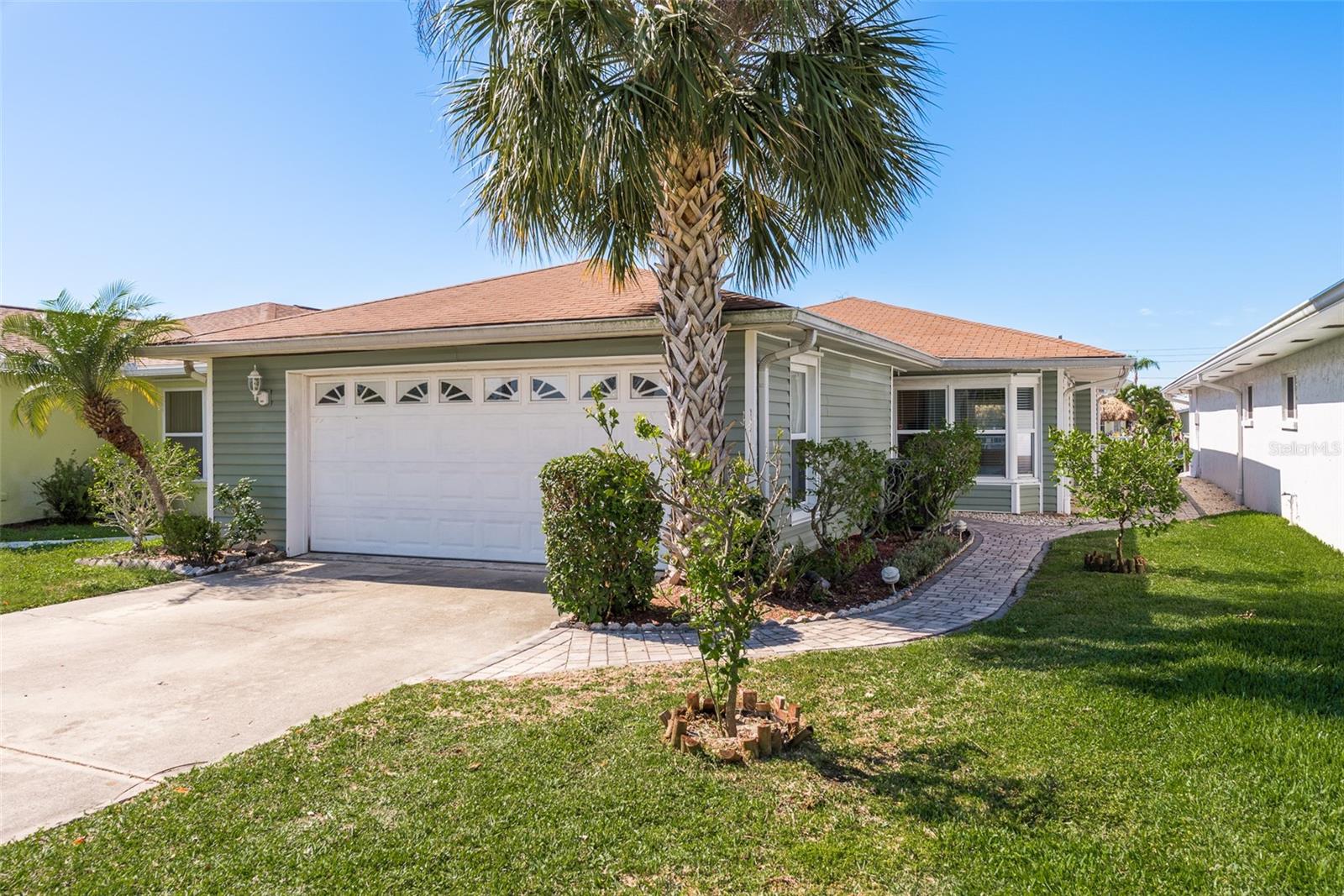 3954 Marine Pkwy photo 1