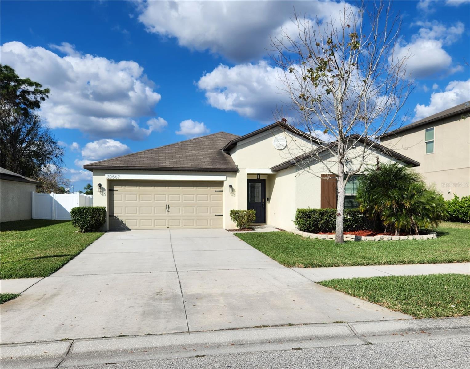 39567 Dawson Chase Dr photo 1
