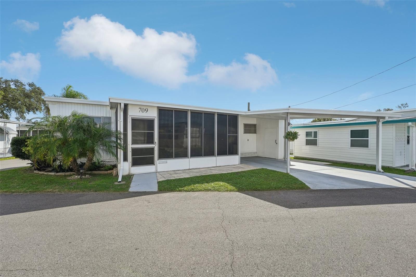 1600 N Old Coachman Rd #709 photo 1