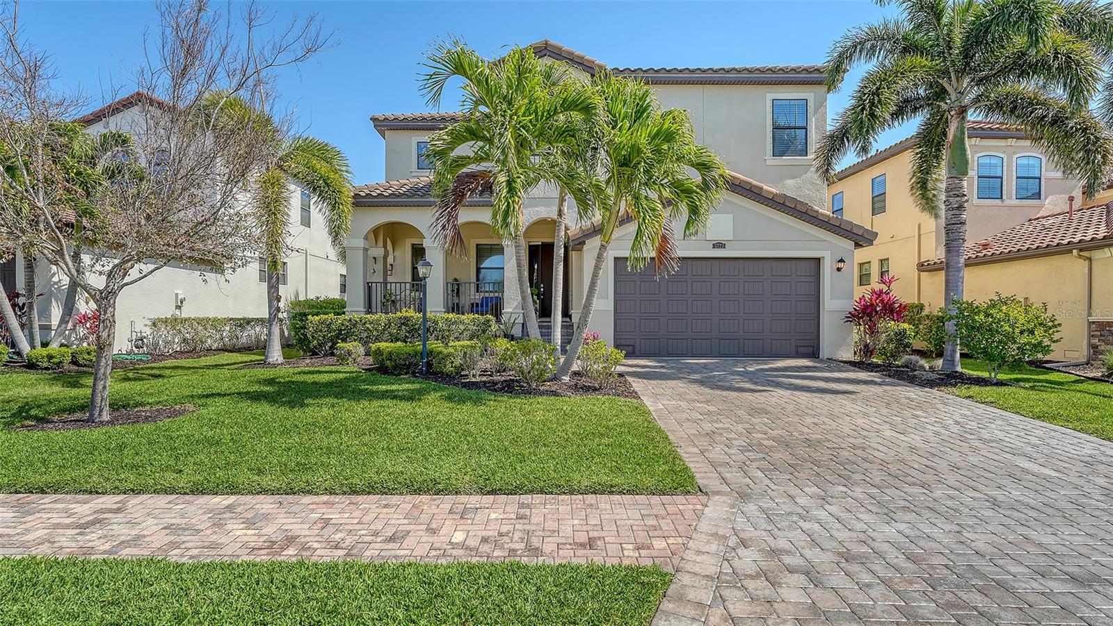 5723 Title Row Dr photo 1