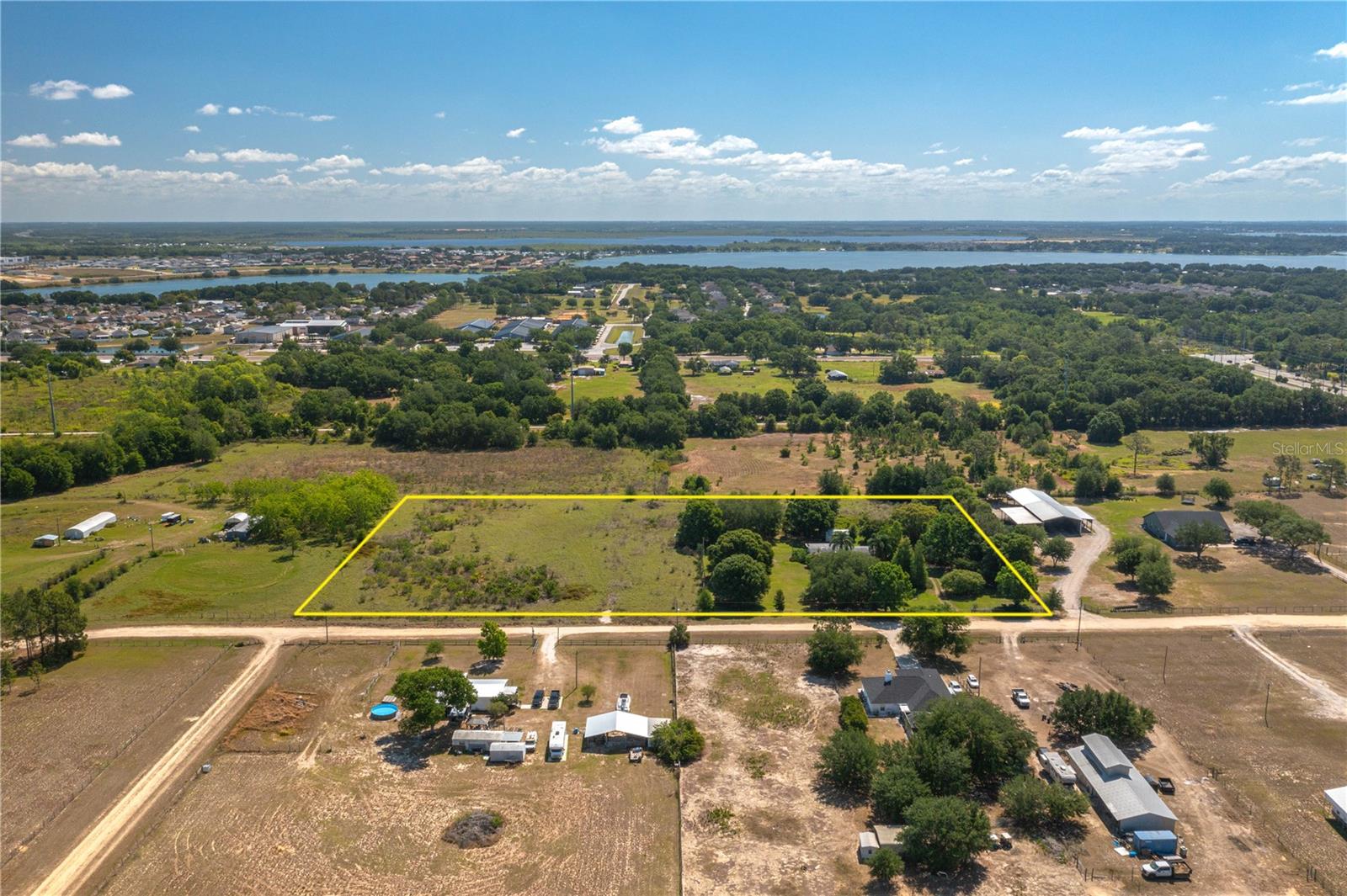256 Sunridge Dr photo 1