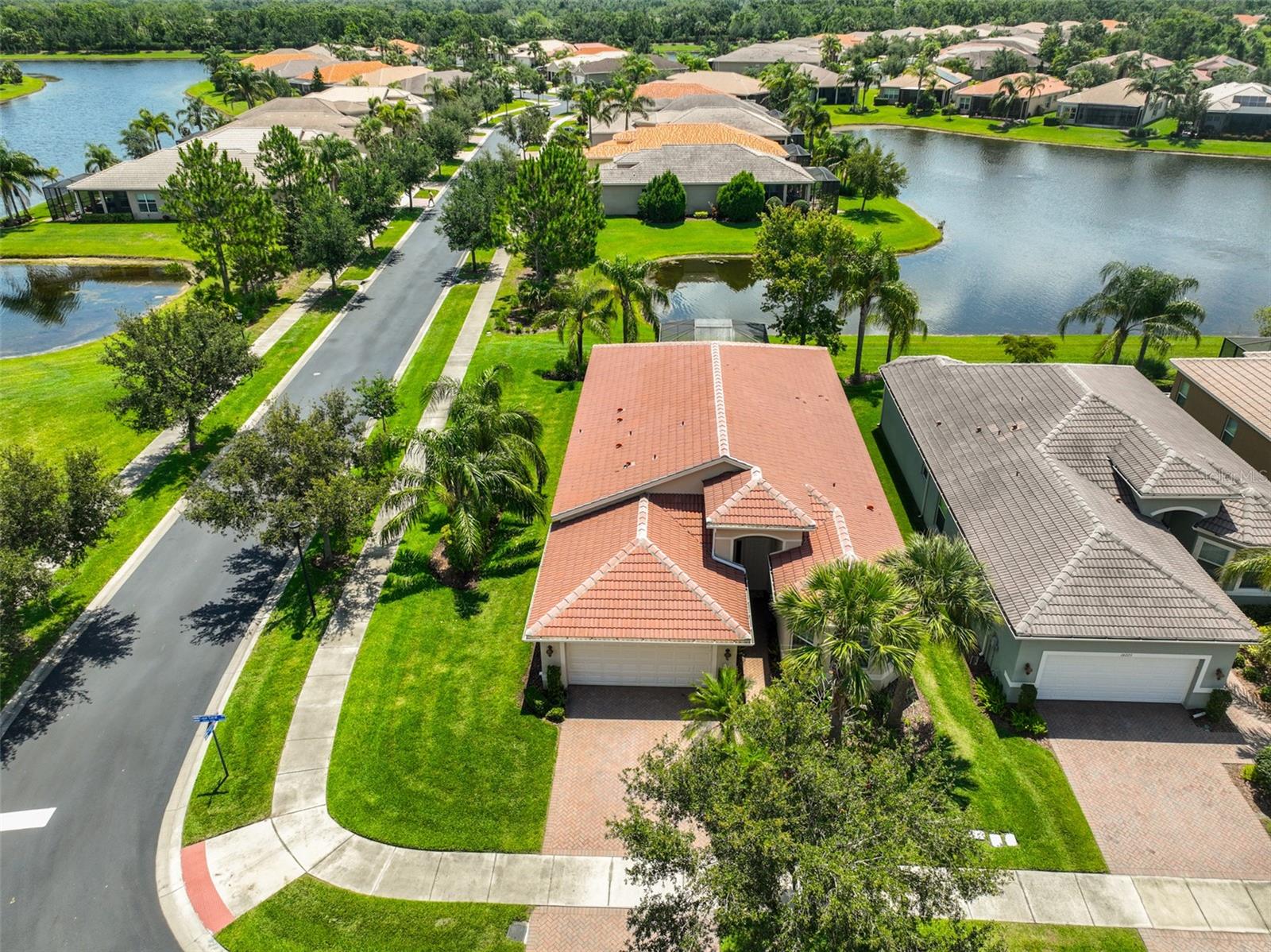 16227 Cape Coral Dr photo 1