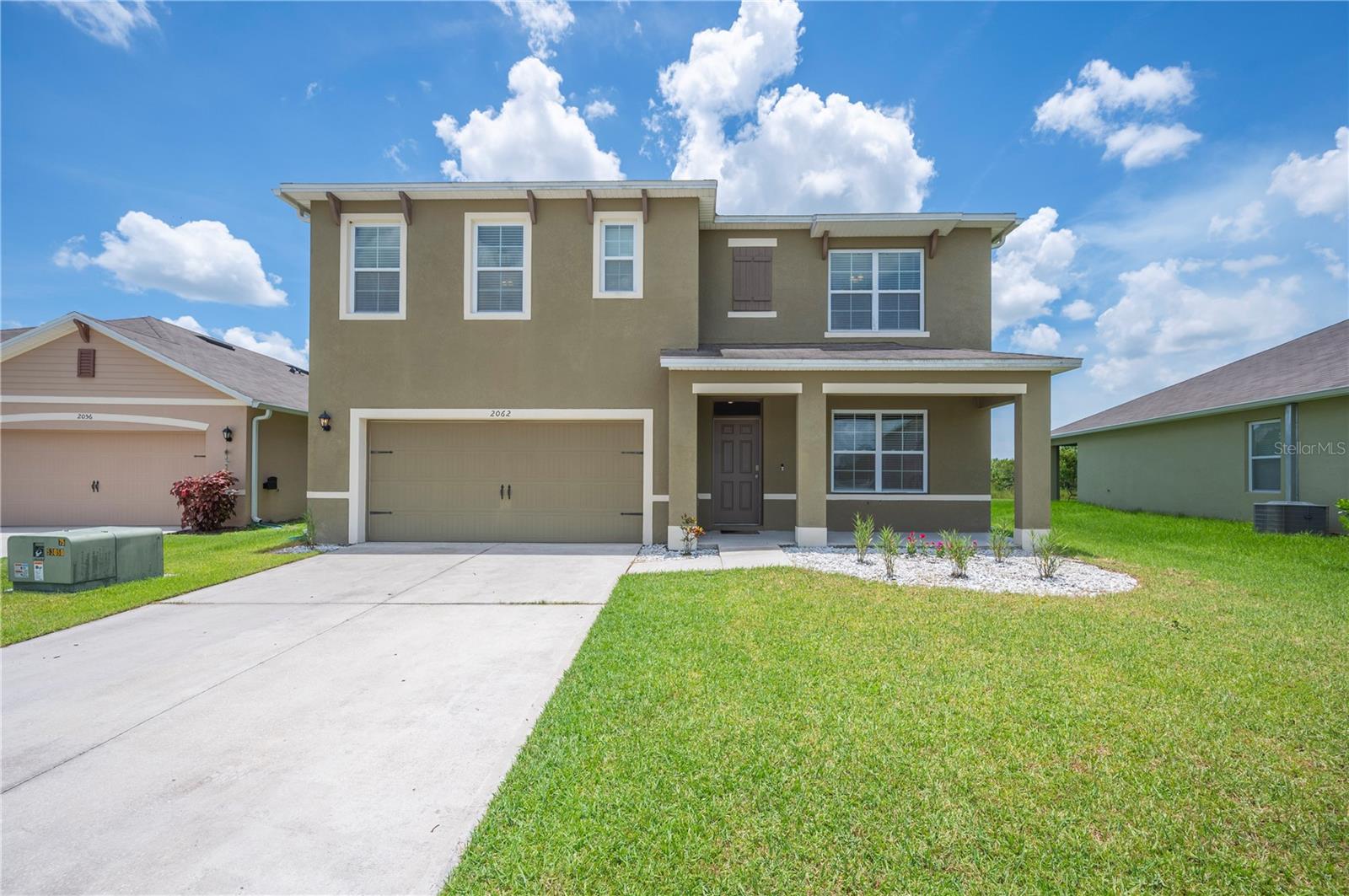 2062 Blue Highlands Dr photo 1